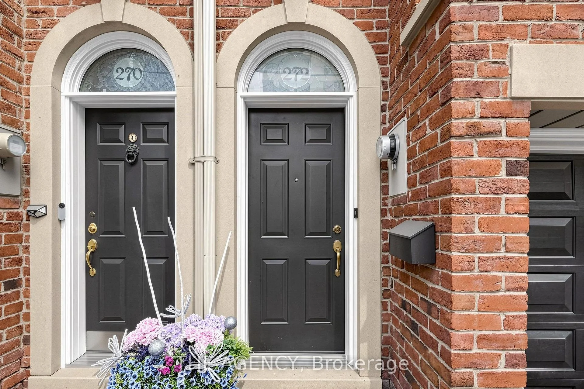 Photo 4 of 272 Redpath Avenue, Toronto, Mount Pleasant West — HOMEH