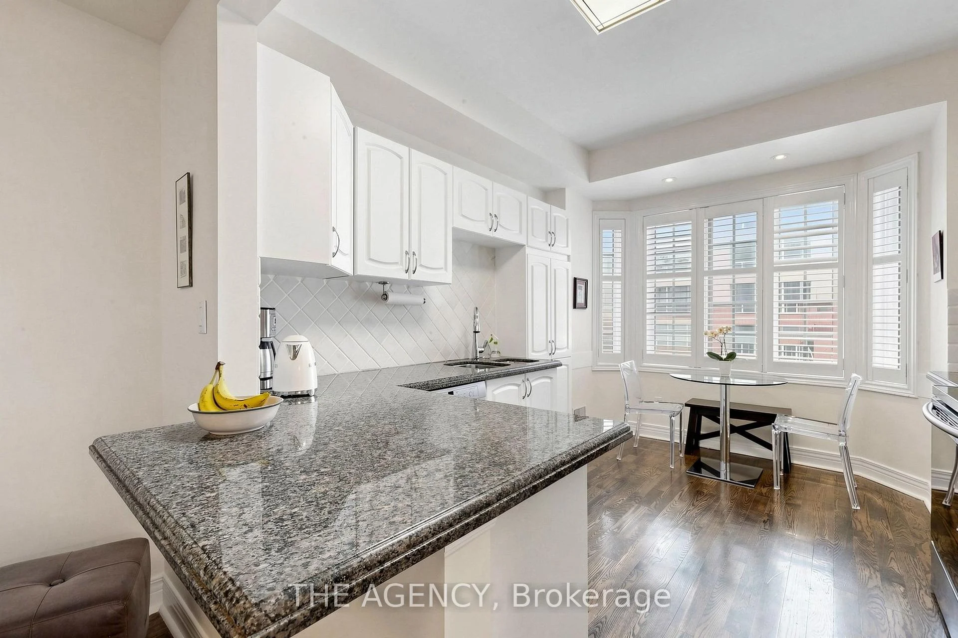 Photo 10 of 272 Redpath Avenue, Toronto, Mount Pleasant West — HOMEH