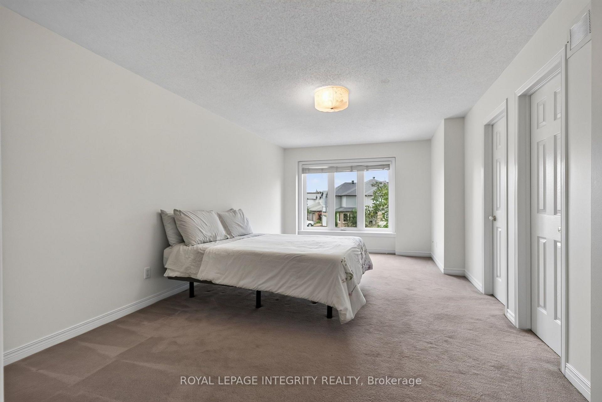 Photo 26 of 137 Hunterswood Crescent, Ottawa, Hunt Club Park — HOMEH