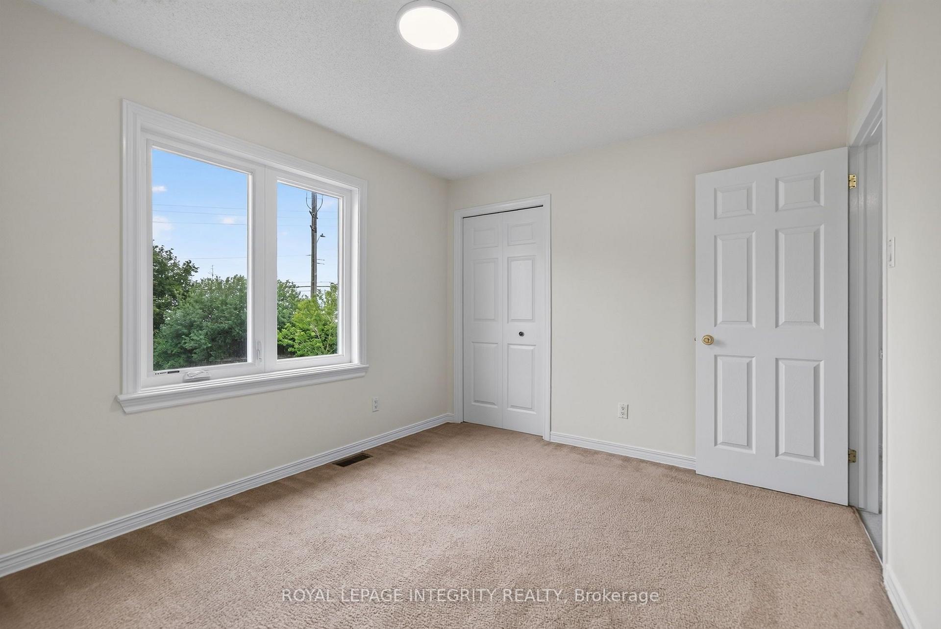 Photo 31 of 137 Hunterswood Crescent, Ottawa, Hunt Club Park — HOMEH