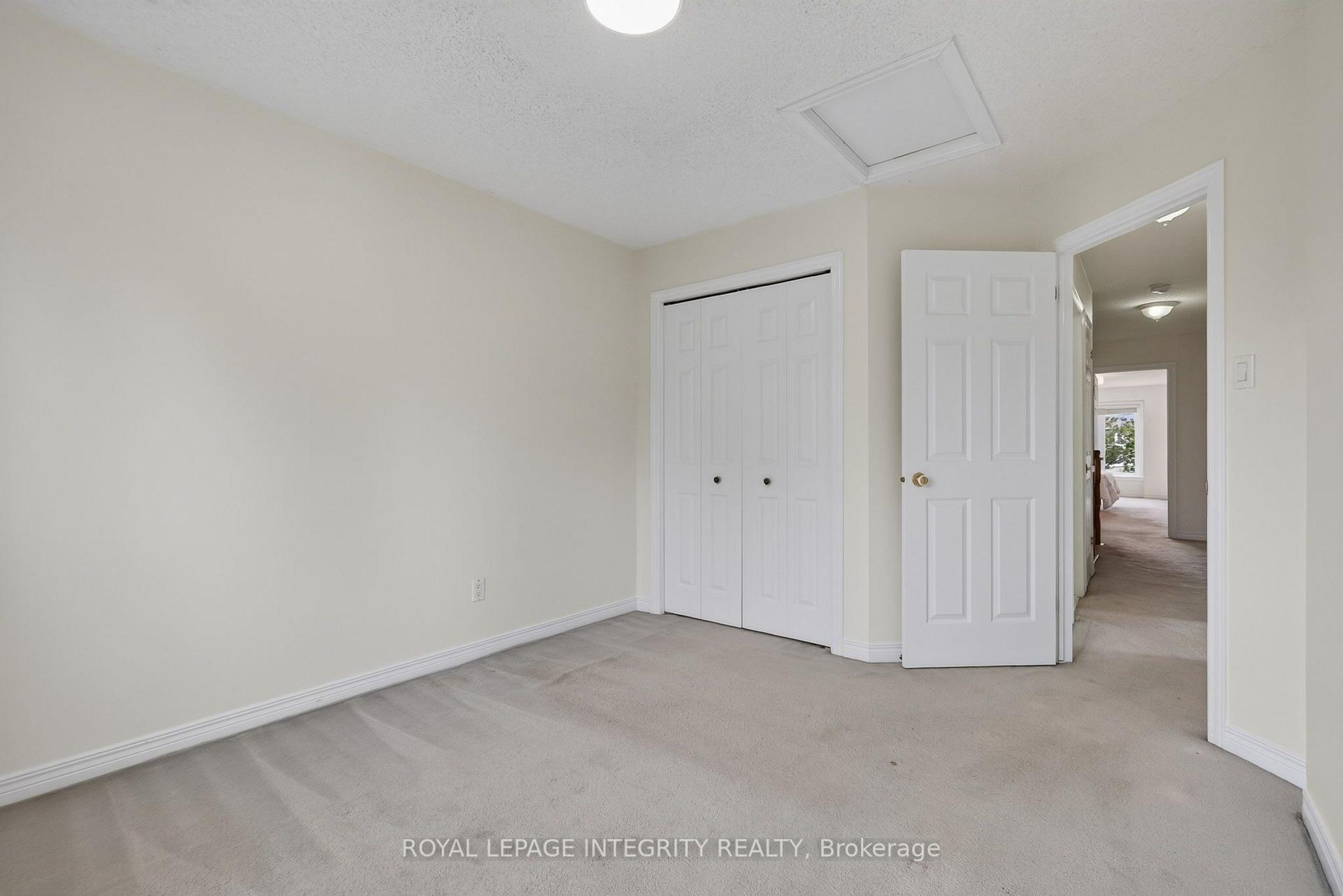 Photo 33 of 137 Hunterswood Crescent, Ottawa, Hunt Club Park — HOMEH
