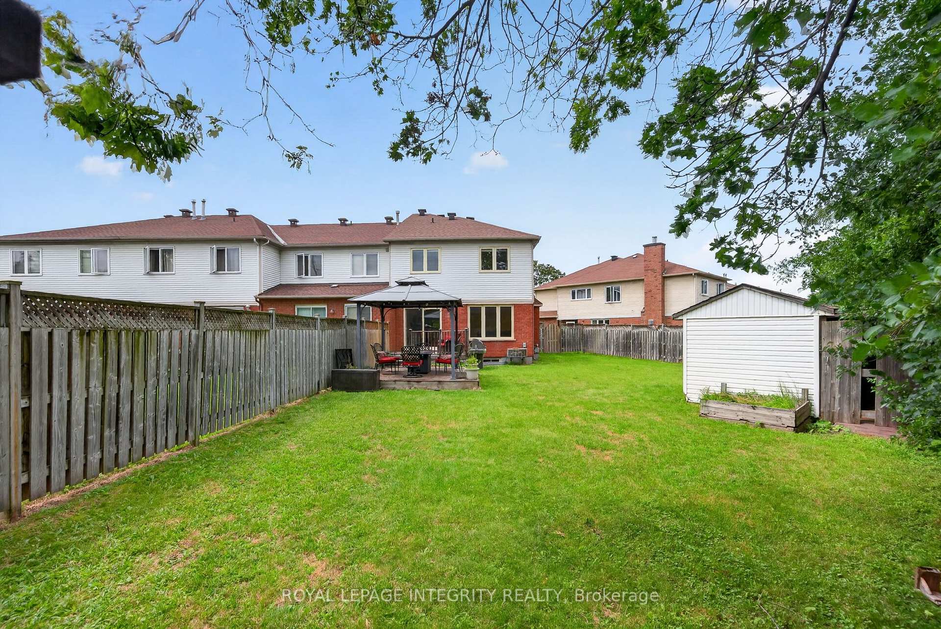 Photo 41 of 137 Hunterswood Crescent, Ottawa, Hunt Club Park — HOMEH