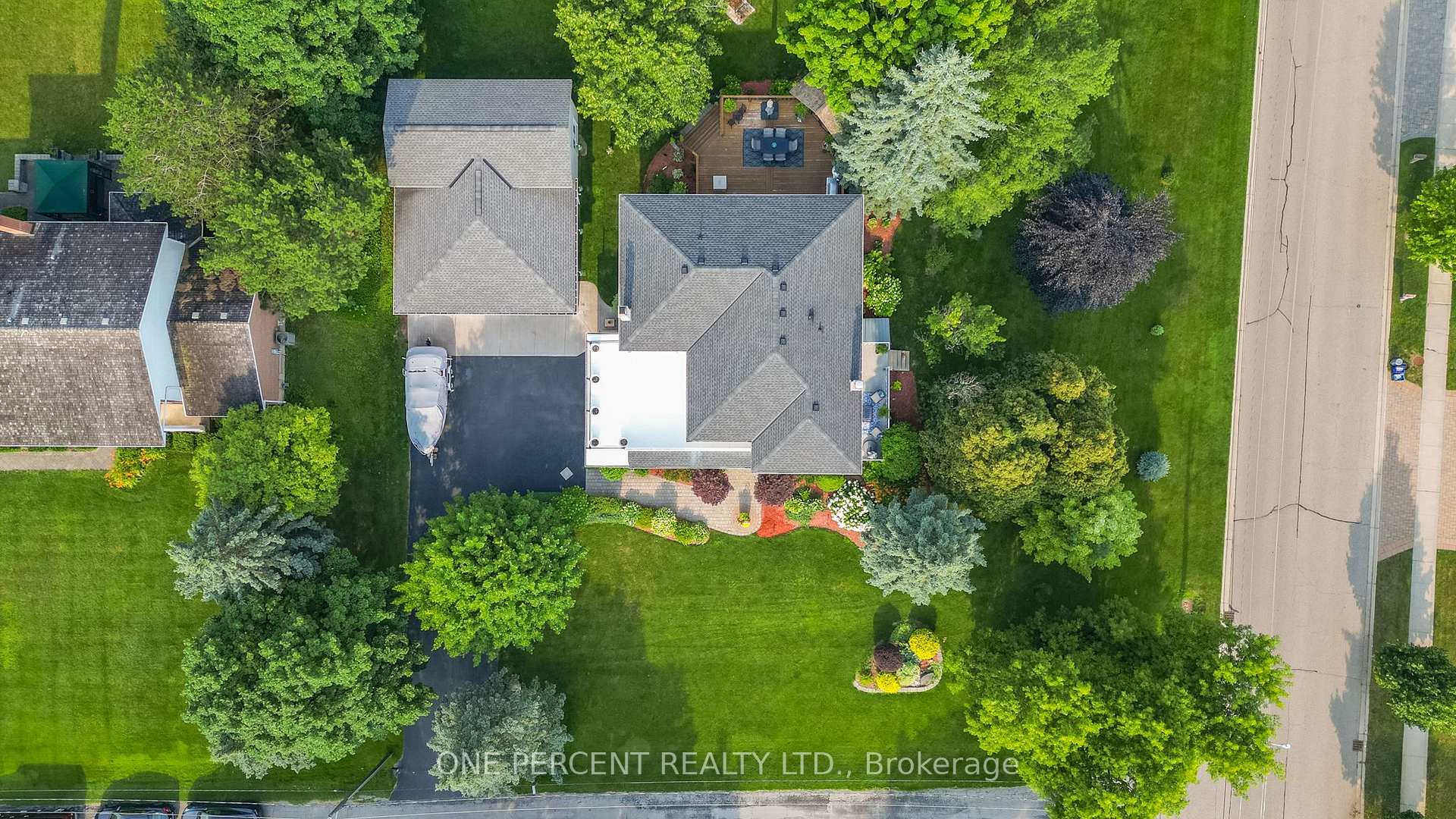 Photo 13 of 15 Marquette Drive, Kitchener, Pioneer Tower West — HOMEH