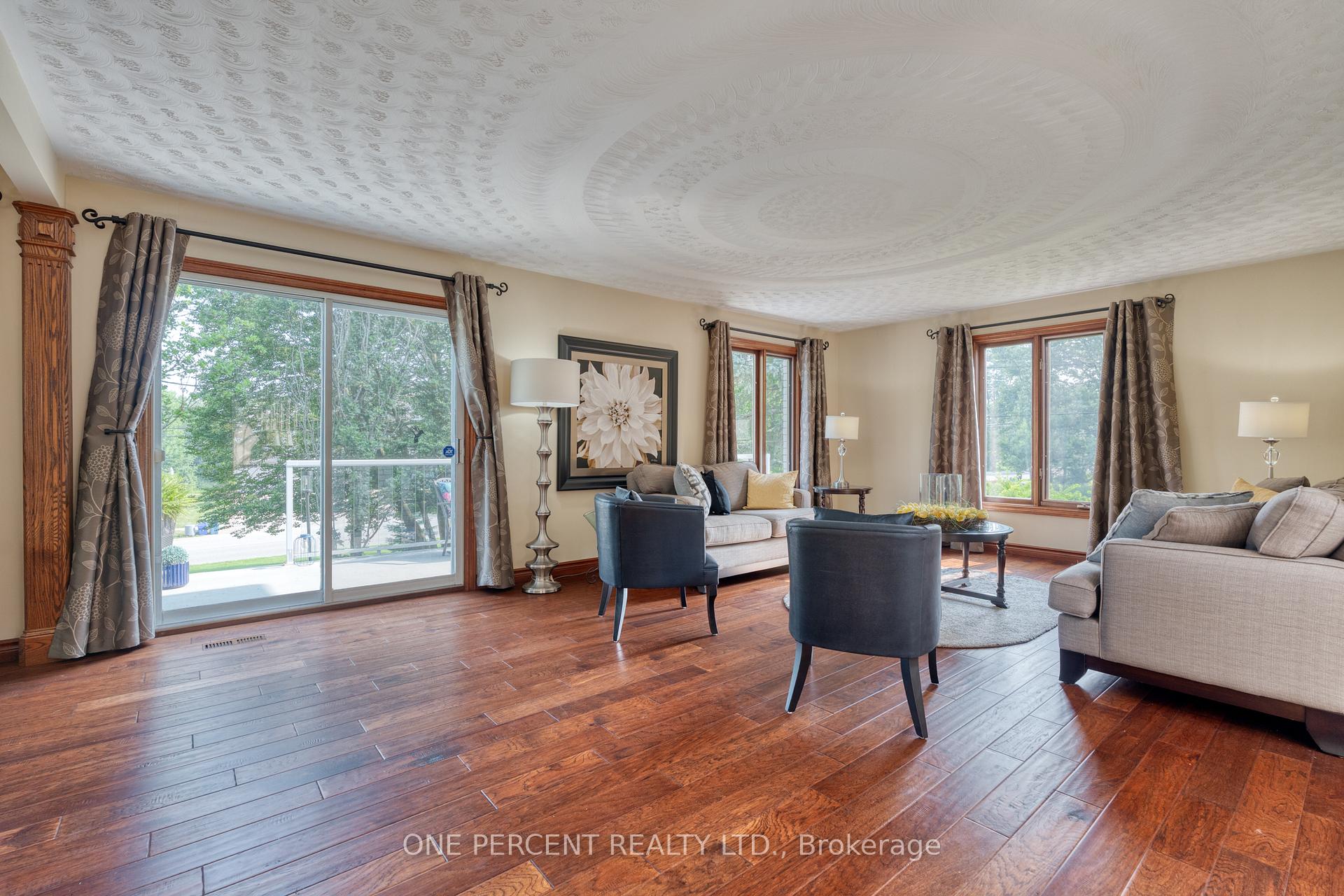 Photo 15 of 15 Marquette Drive, Kitchener, Pioneer Tower West — HOMEH