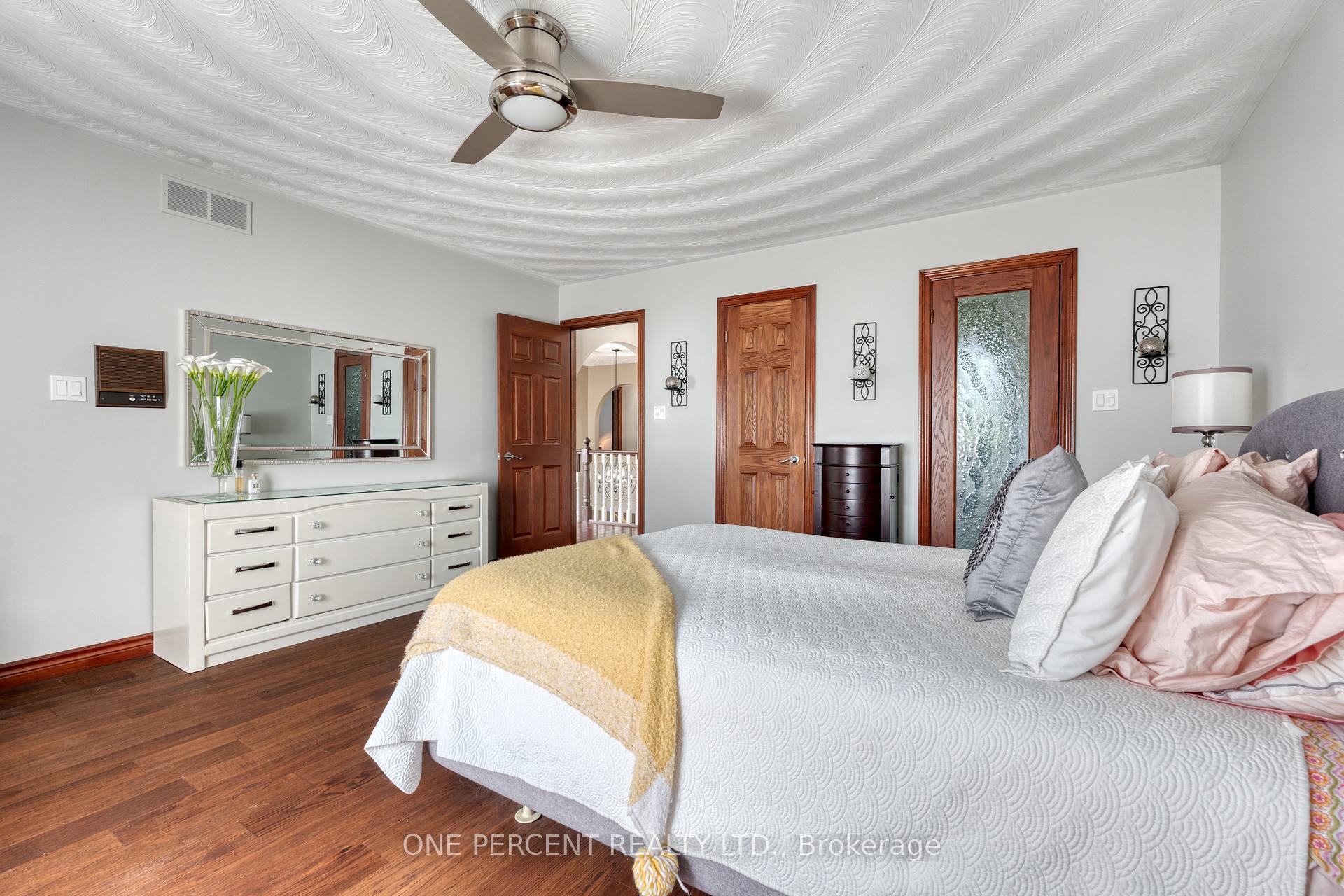 Photo 28 of 15 Marquette Drive, Kitchener, Pioneer Tower West — HOMEH