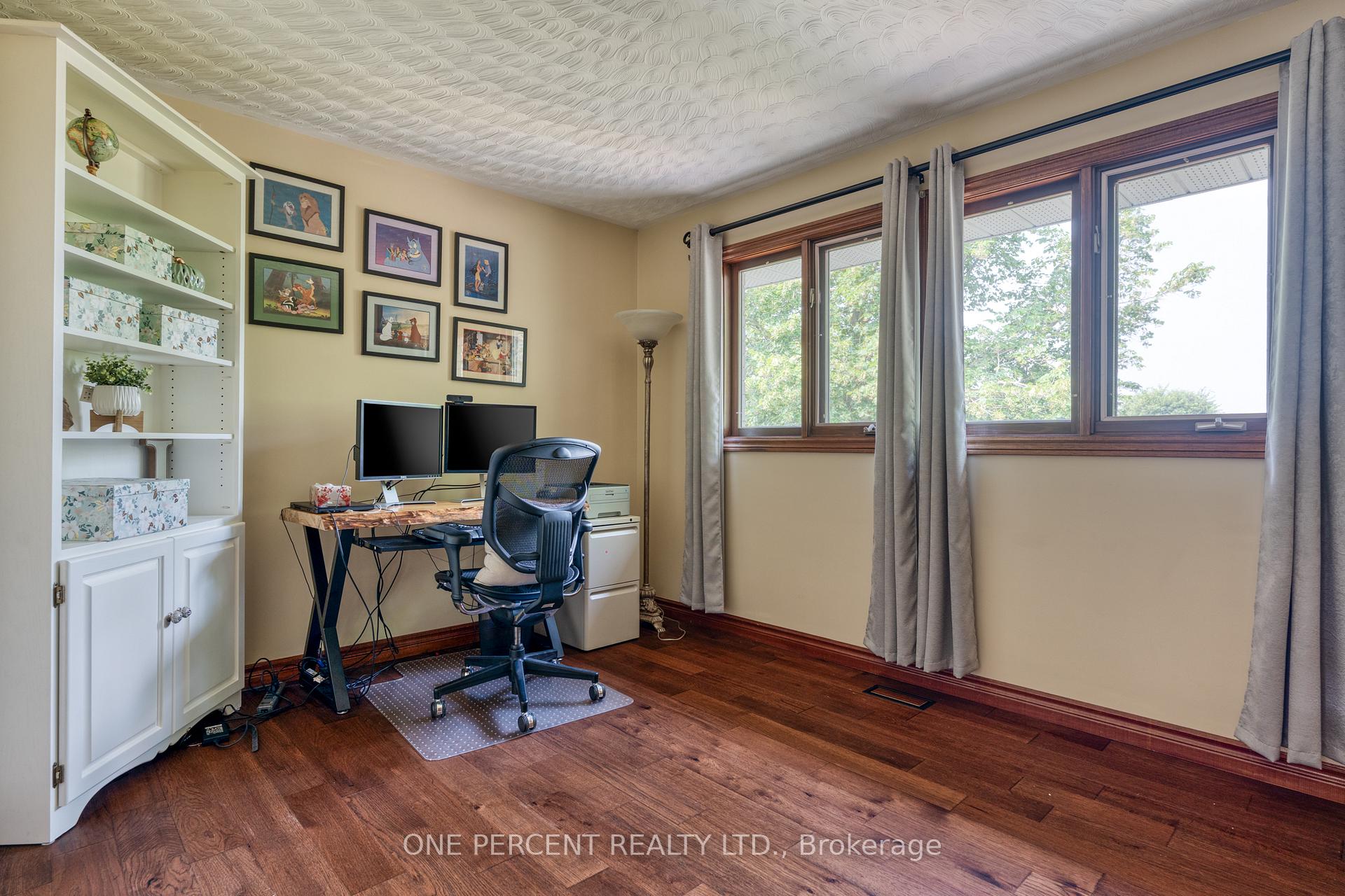 Photo 33 of 15 Marquette Drive, Kitchener, Pioneer Tower West — HOMEH