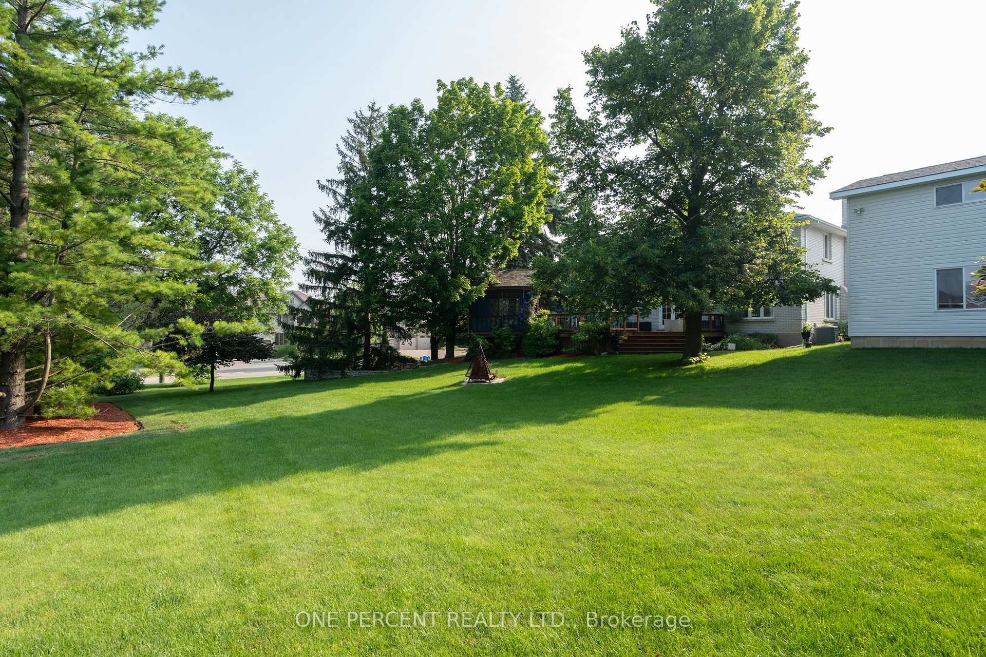 Photo 39 of 15 Marquette Drive, Kitchener, Pioneer Tower West — HOMEH