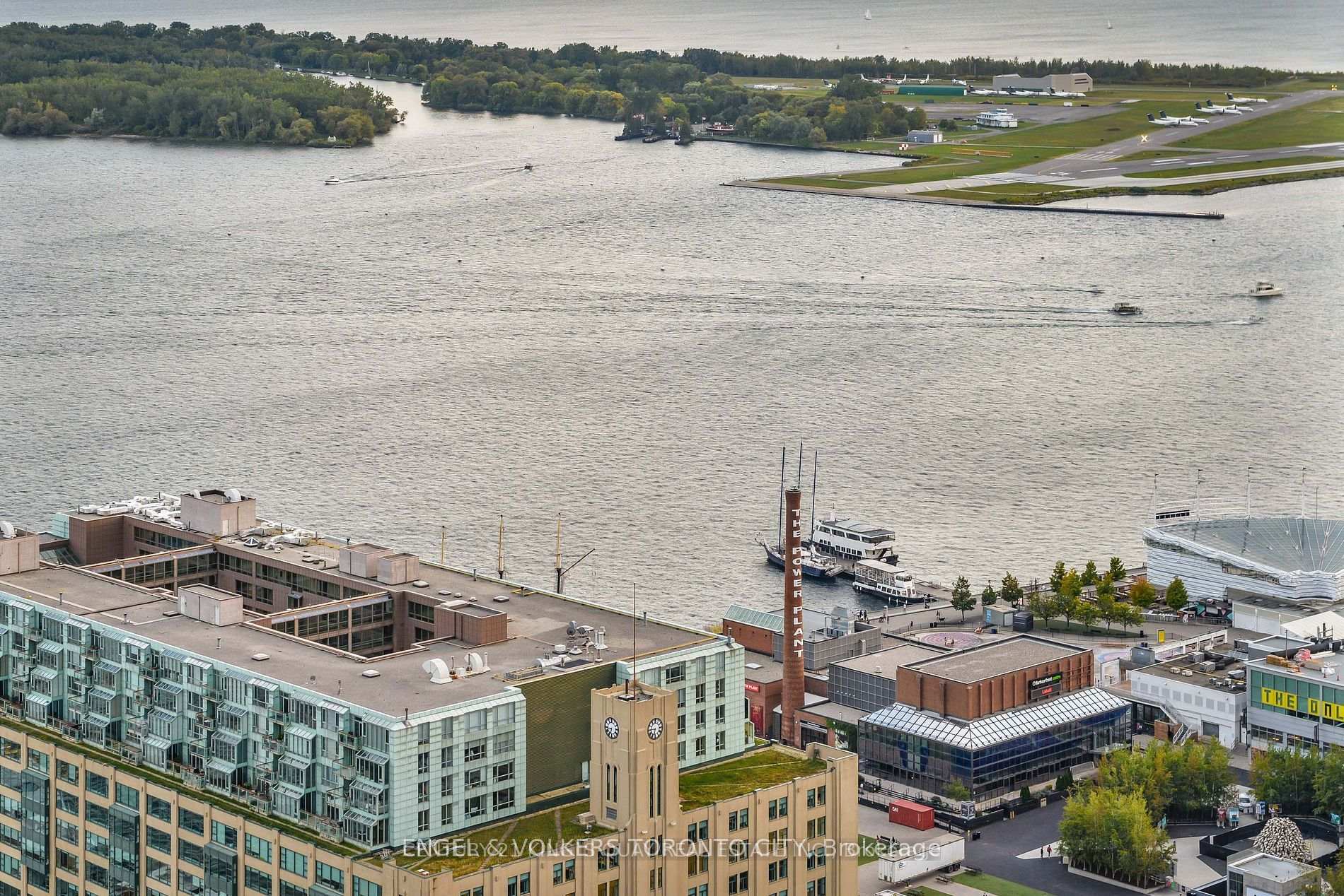 Photo 10 of Unit 4111, 88 Harbour Street, Toronto, Waterfront Communities — HOMEH