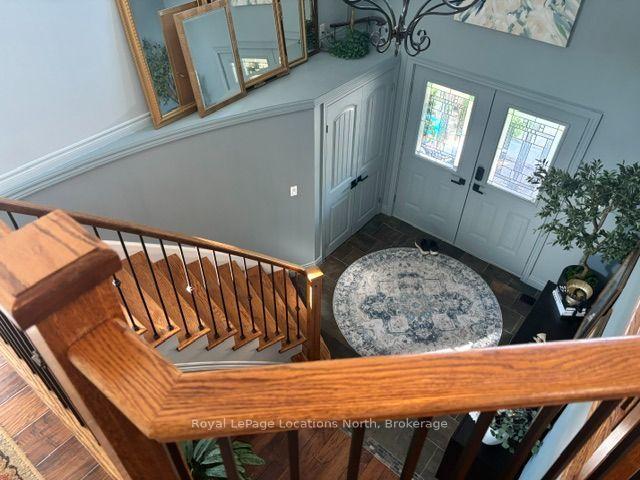Photo 4 of 41 Kayla Crescent, Collingwood — HOMEH