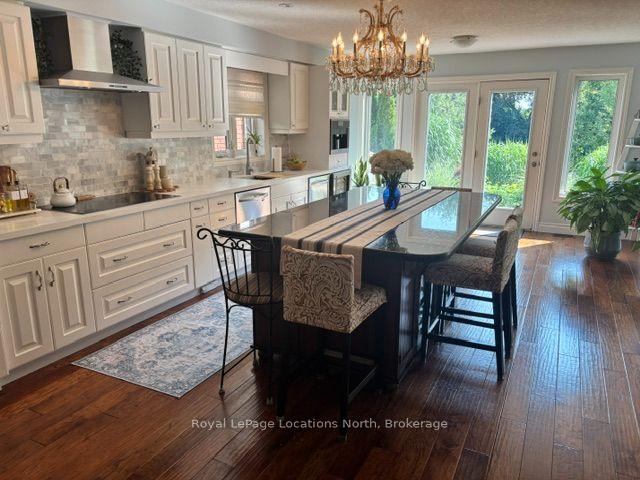 Photo 5 of 41 Kayla Crescent, Collingwood — HOMEH