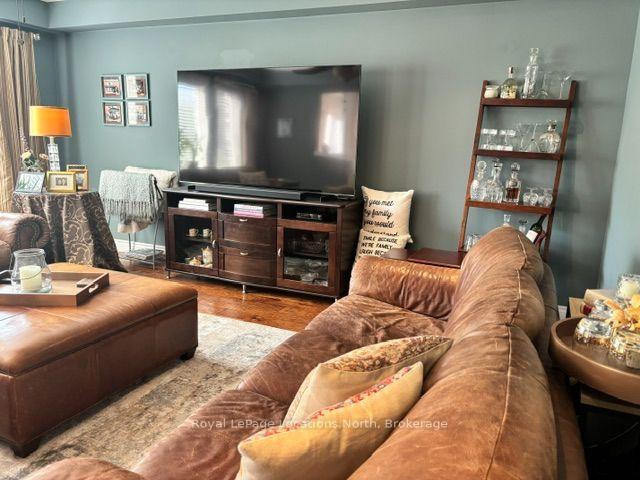 Photo 12 of 41 Kayla Crescent, Collingwood — HOMEH