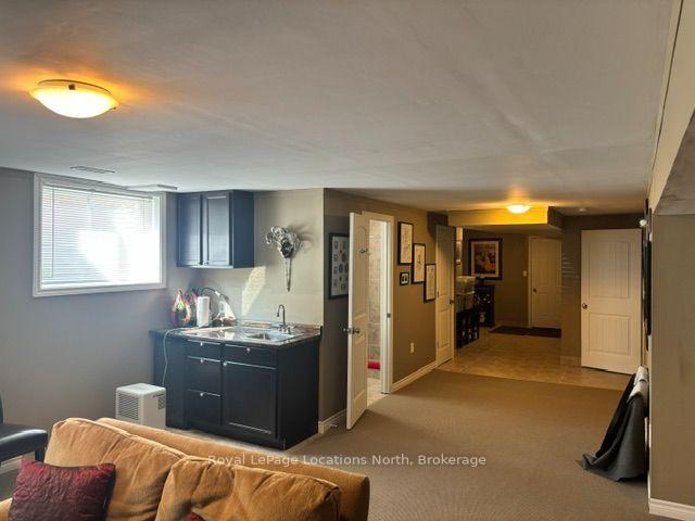 Photo 26 of 41 Kayla Crescent, Collingwood — HOMEH