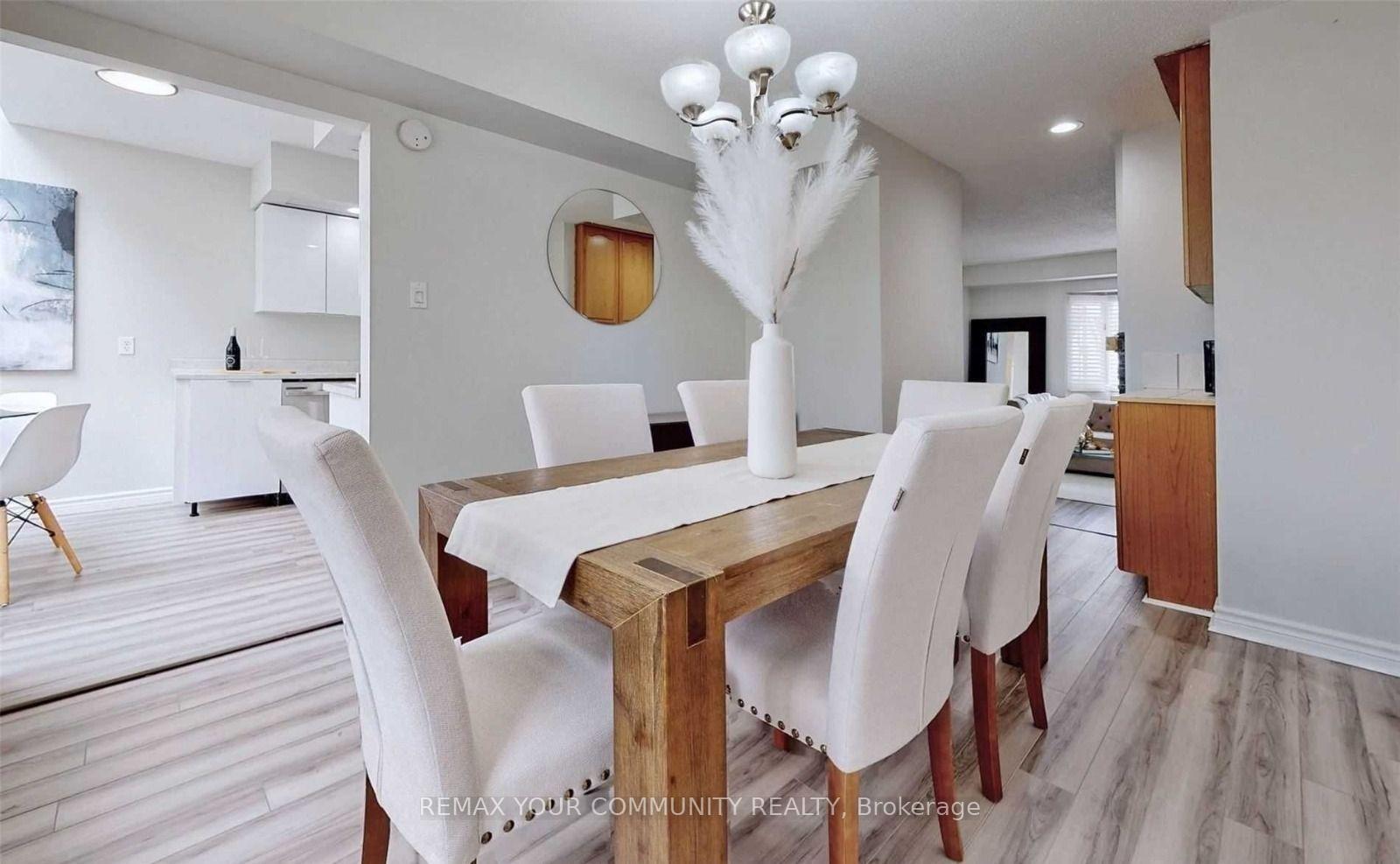Photo 10 of Unit 31, 310 Christopher Drive, Cambridge, Christopher-Champlain — HOMEH
