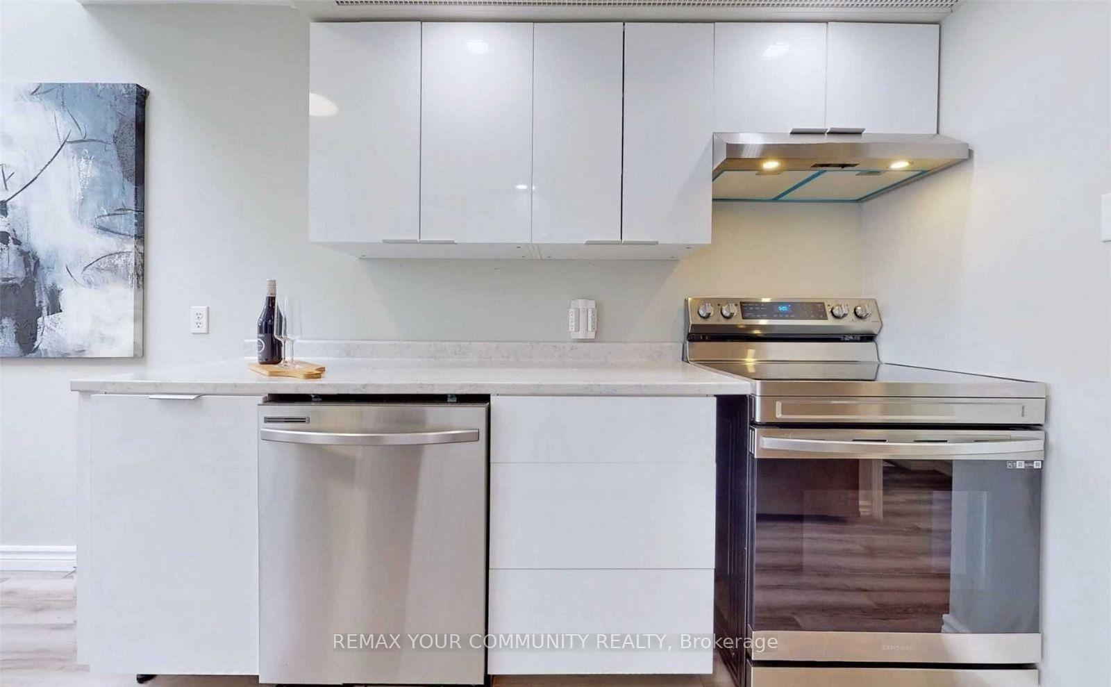 Photo 11 of Unit 31, 310 Christopher Drive, Cambridge, Christopher-Champlain — HOMEH