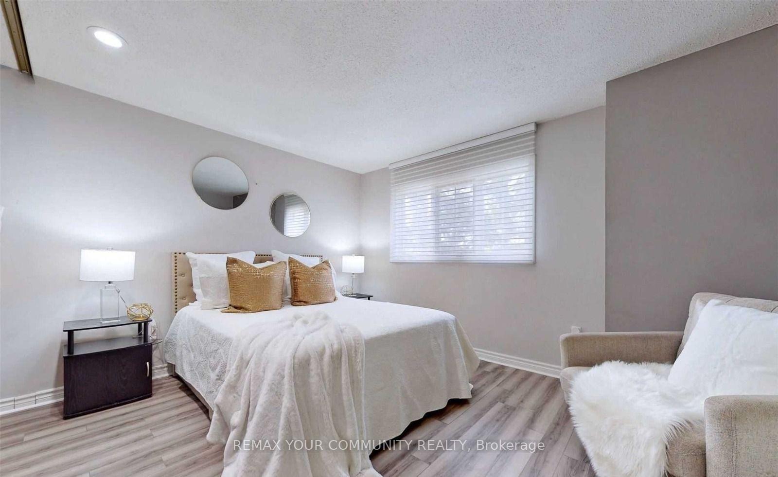 Photo 13 of Unit 31, 310 Christopher Drive, Cambridge, Christopher-Champlain — HOMEH