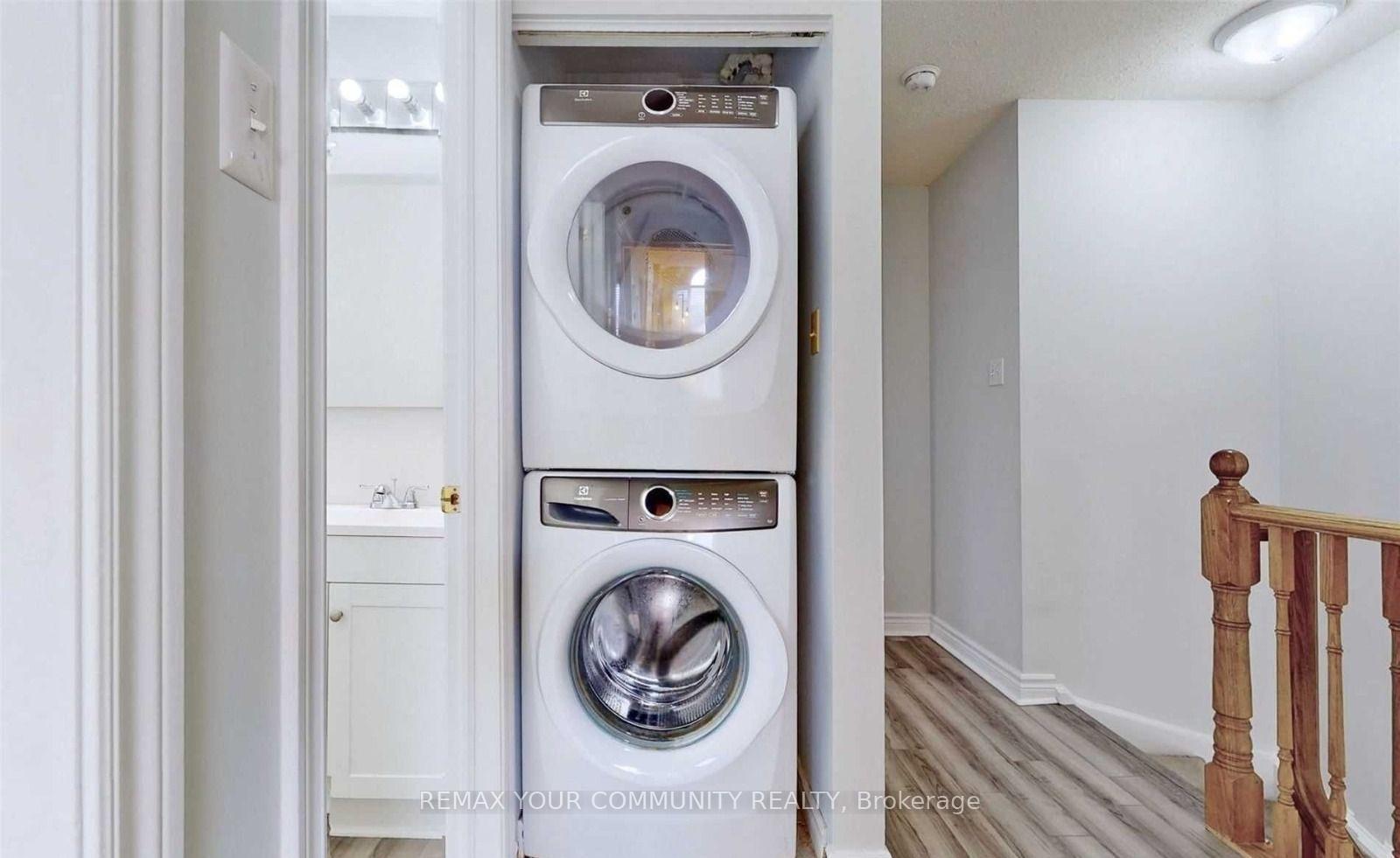 Photo 15 of Unit 31, 310 Christopher Drive, Cambridge, Christopher-Champlain — HOMEH