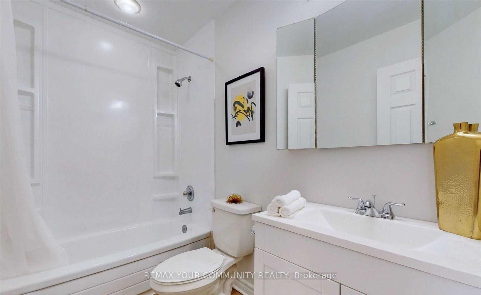 Photo 21 of Unit 31, 310 Christopher Drive, Cambridge, Christopher-Champlain — HOMEH