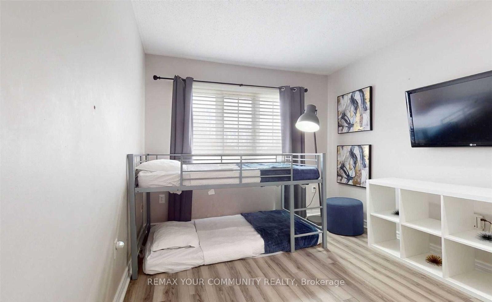 Photo 25 of Unit 31, 310 Christopher Drive, Cambridge, Christopher-Champlain — HOMEH