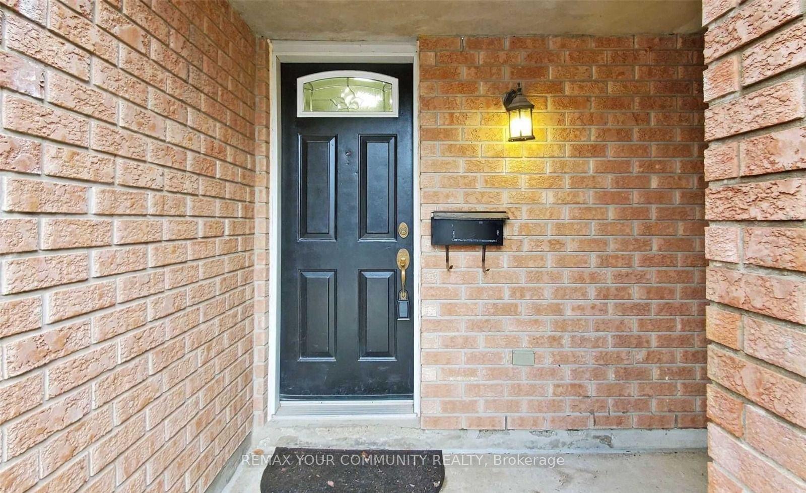 Photo 26 of Unit 31, 310 Christopher Drive, Cambridge, Christopher-Champlain — HOMEH