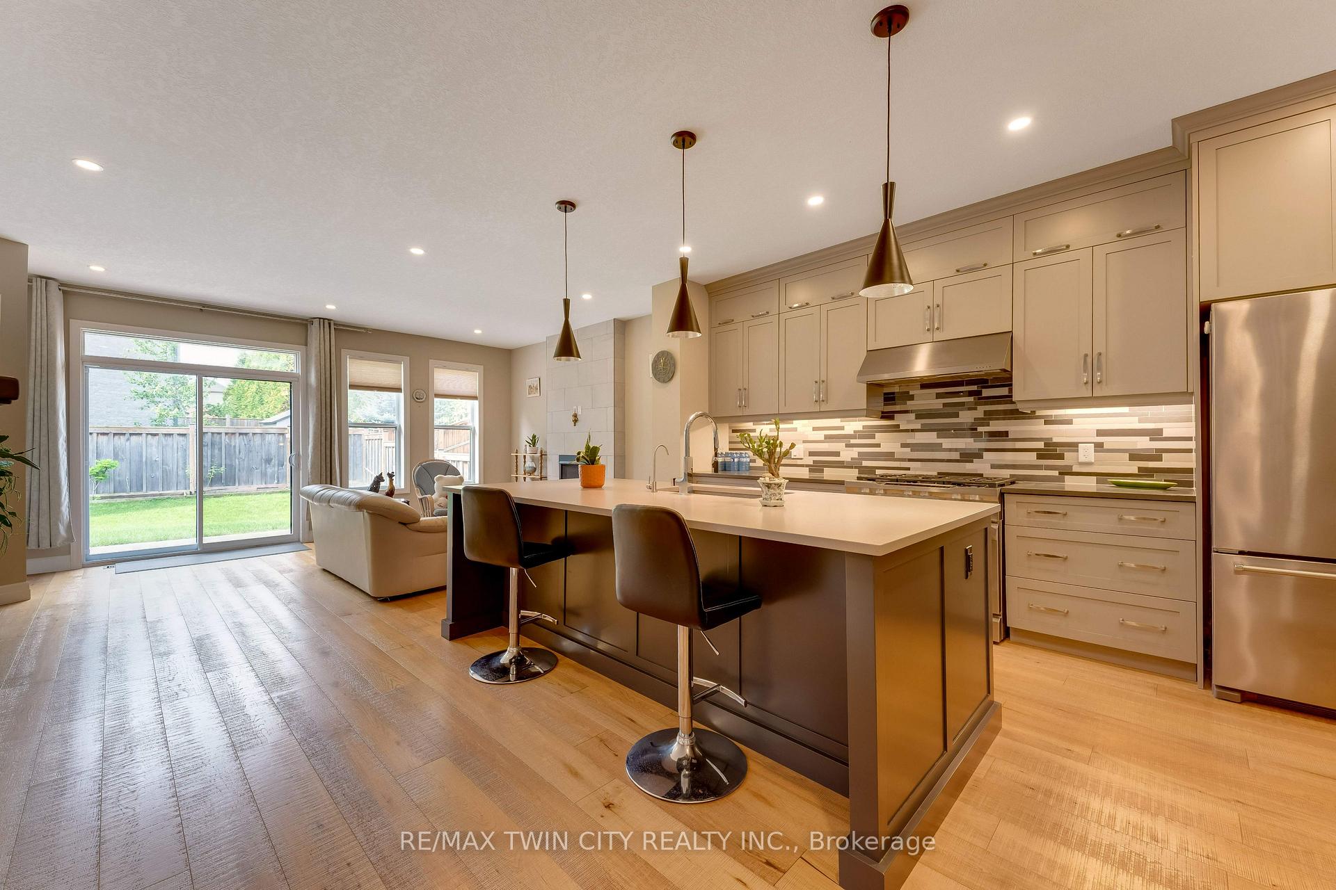Photo 10 of 14 Marianne Dorn Trail Road, Kitchener, Brigadoon — HOMEH