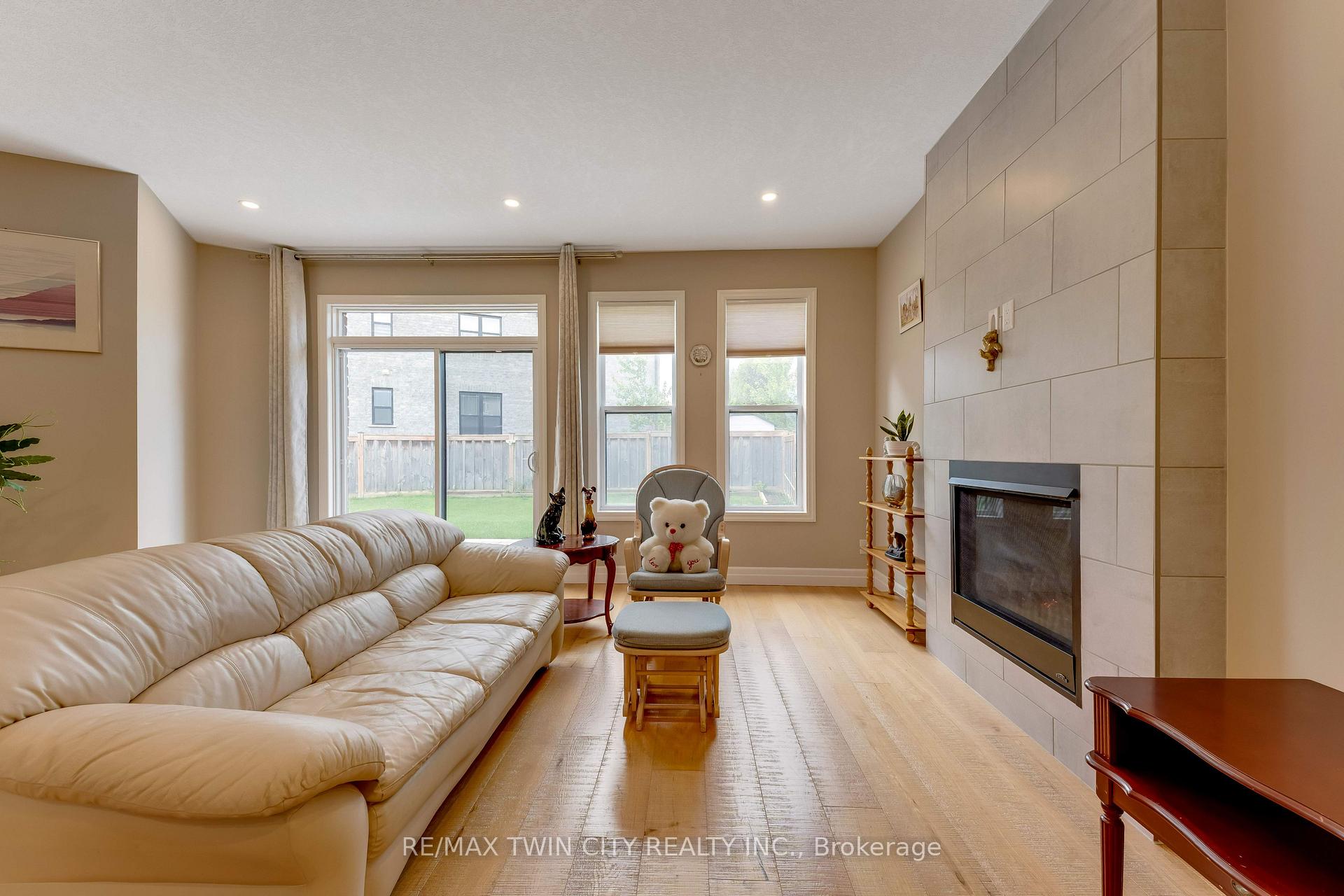 Photo 21 of 14 Marianne Dorn Trail Road, Kitchener, Brigadoon — HOMEH