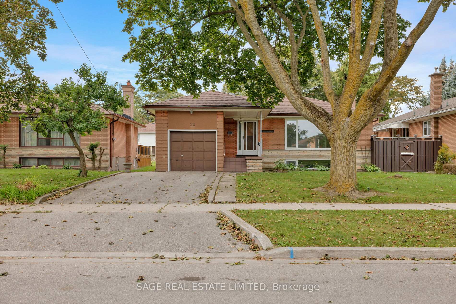 Photo 1 of 22 Ridgemount Road, Etobicoke, Humber Heights — HOMEH