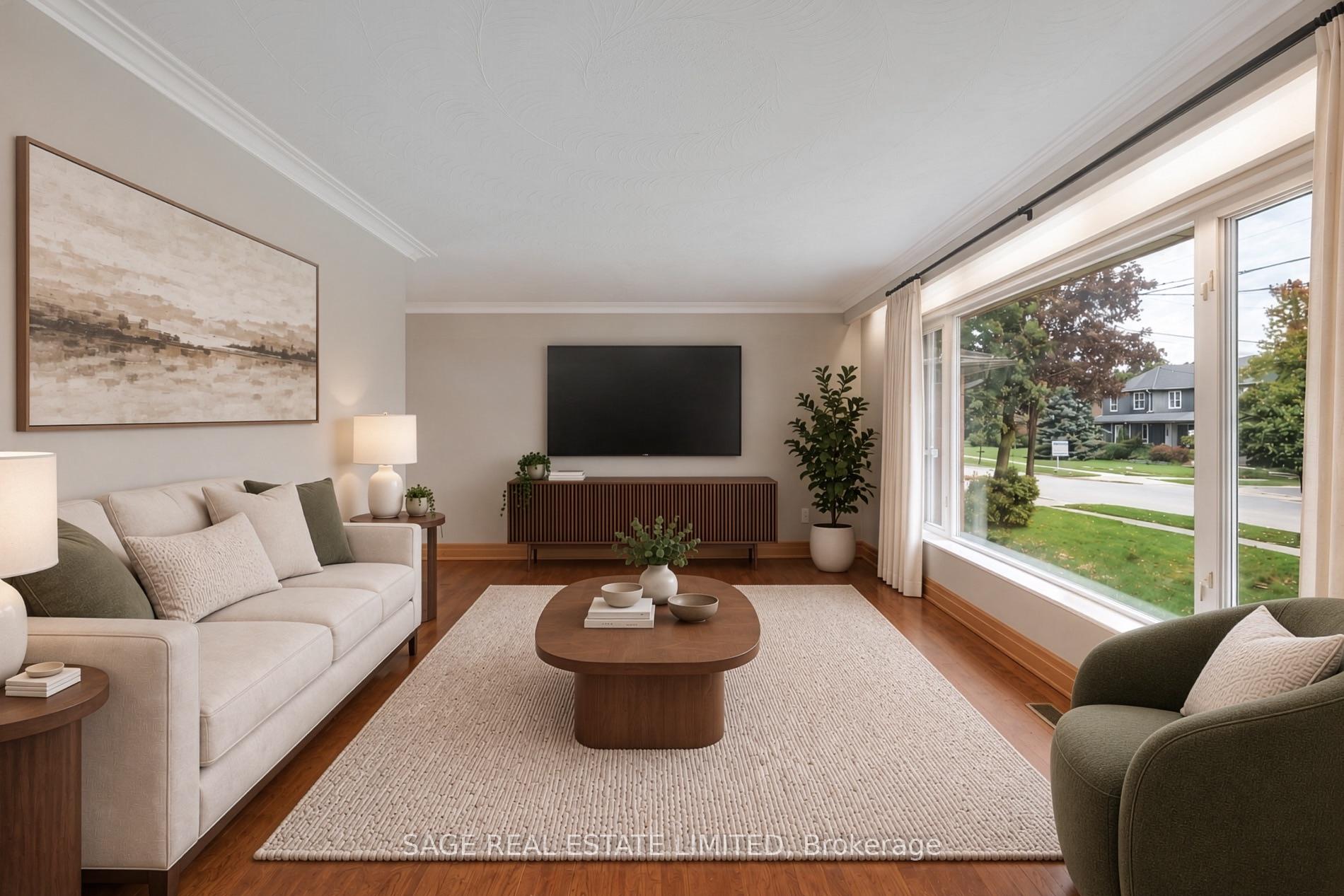 Photo 5 of 22 Ridgemount Road, Etobicoke, Humber Heights — HOMEH