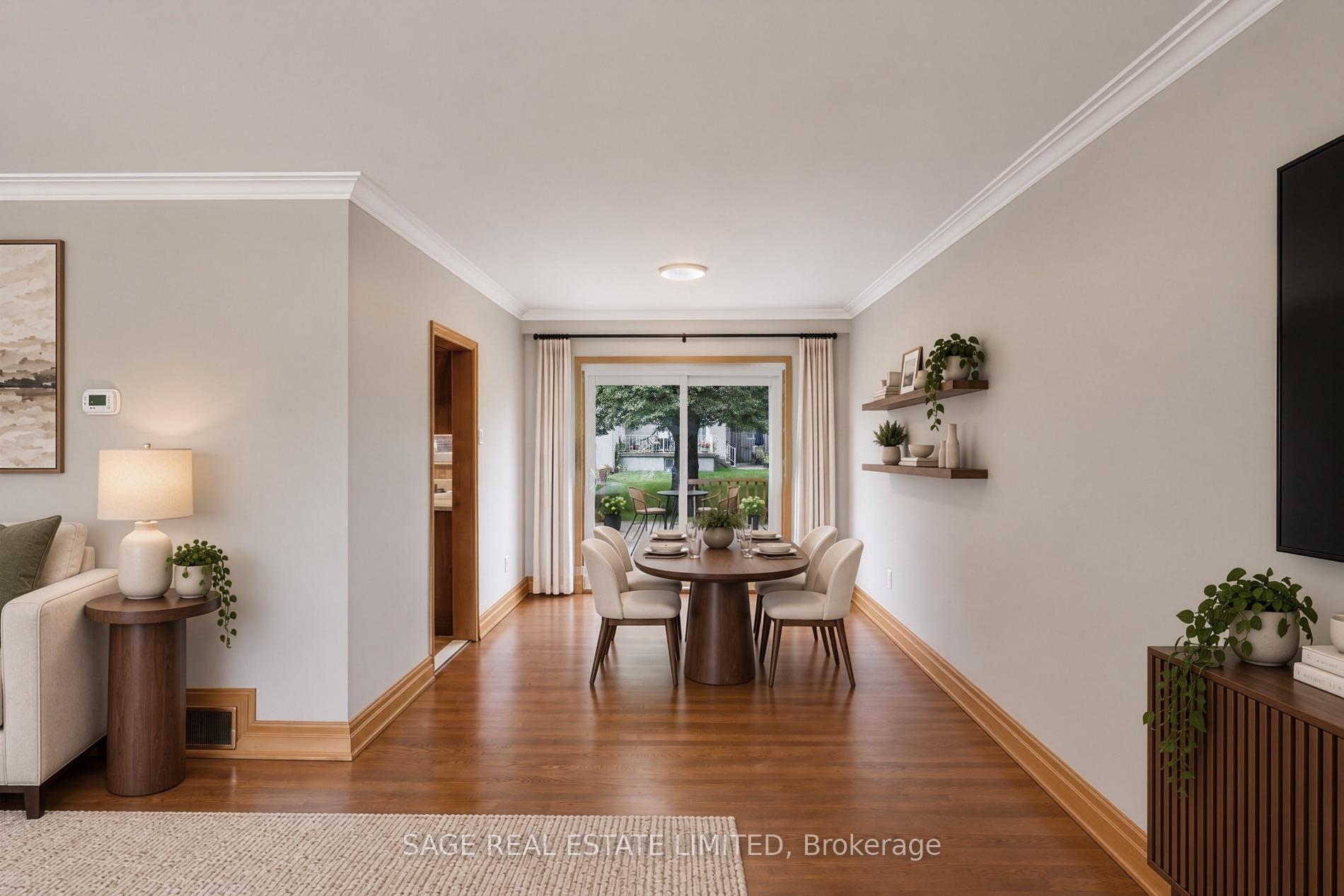 Photo 8 of 22 Ridgemount Road, Etobicoke, Humber Heights — HOMEH