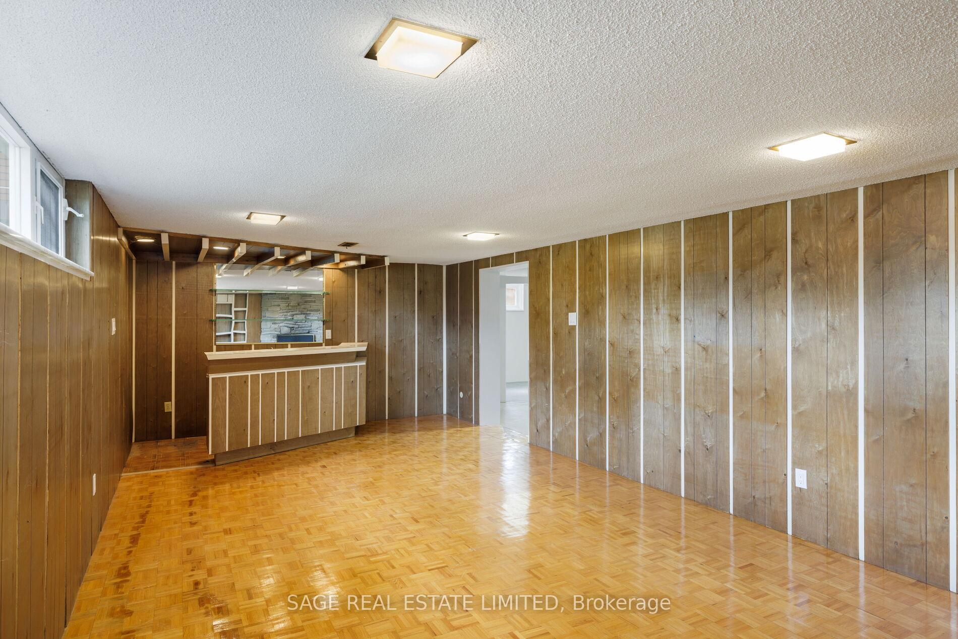 Photo 22 of 22 Ridgemount Road, Etobicoke, Humber Heights — HOMEH