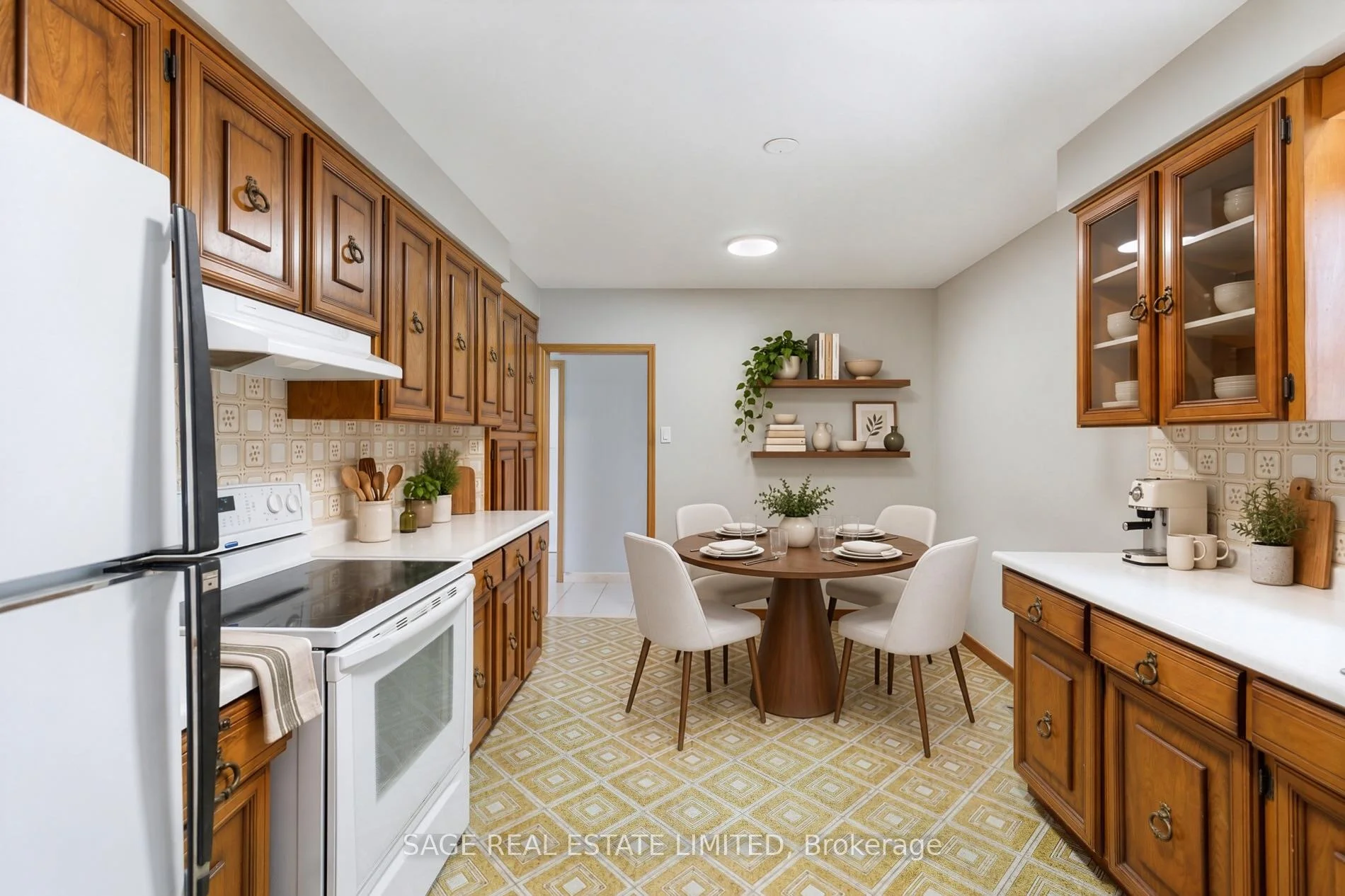Photo 7 of 22 Ridgemount Road, Etobicoke, Humber Heights — HOMEH