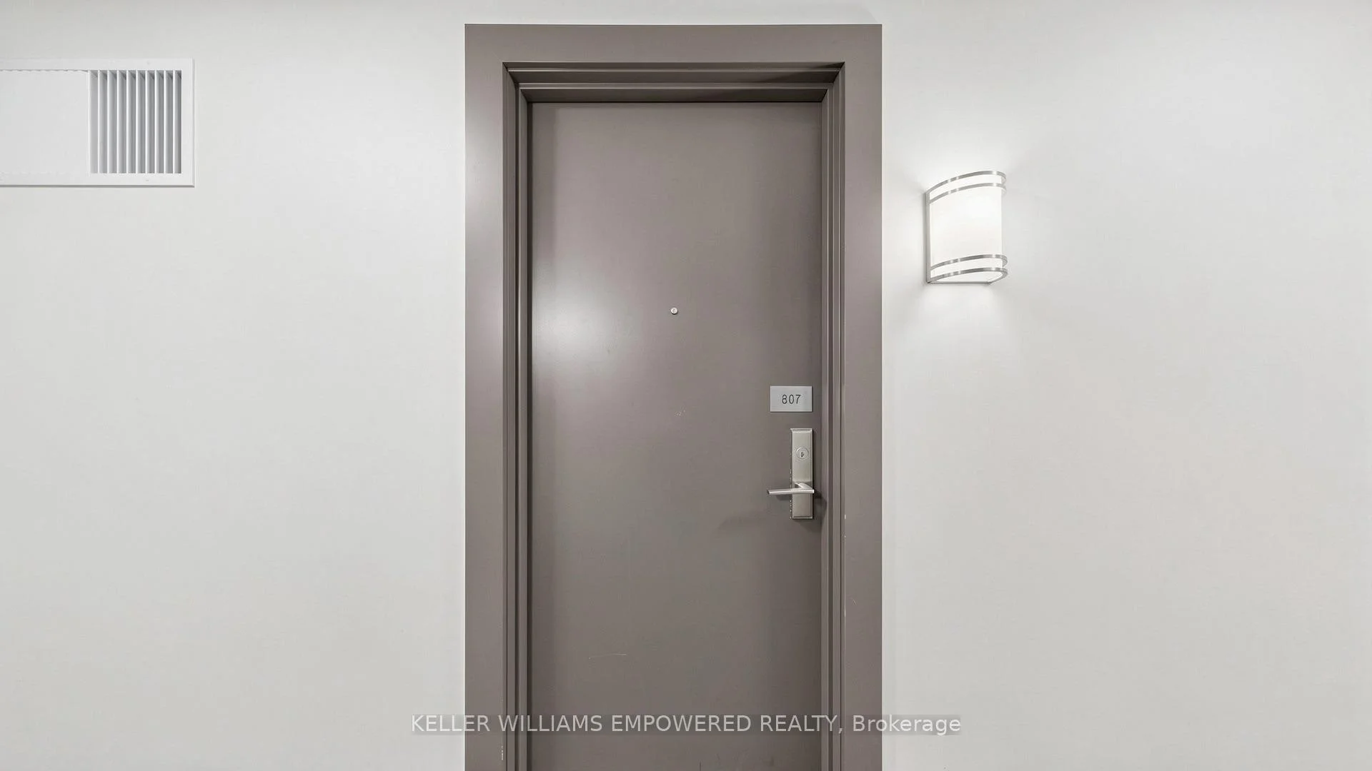Photo 8 of Unit 807, 2015 Sheppard Avenue E, North York, Henry Farm — HOMEH
