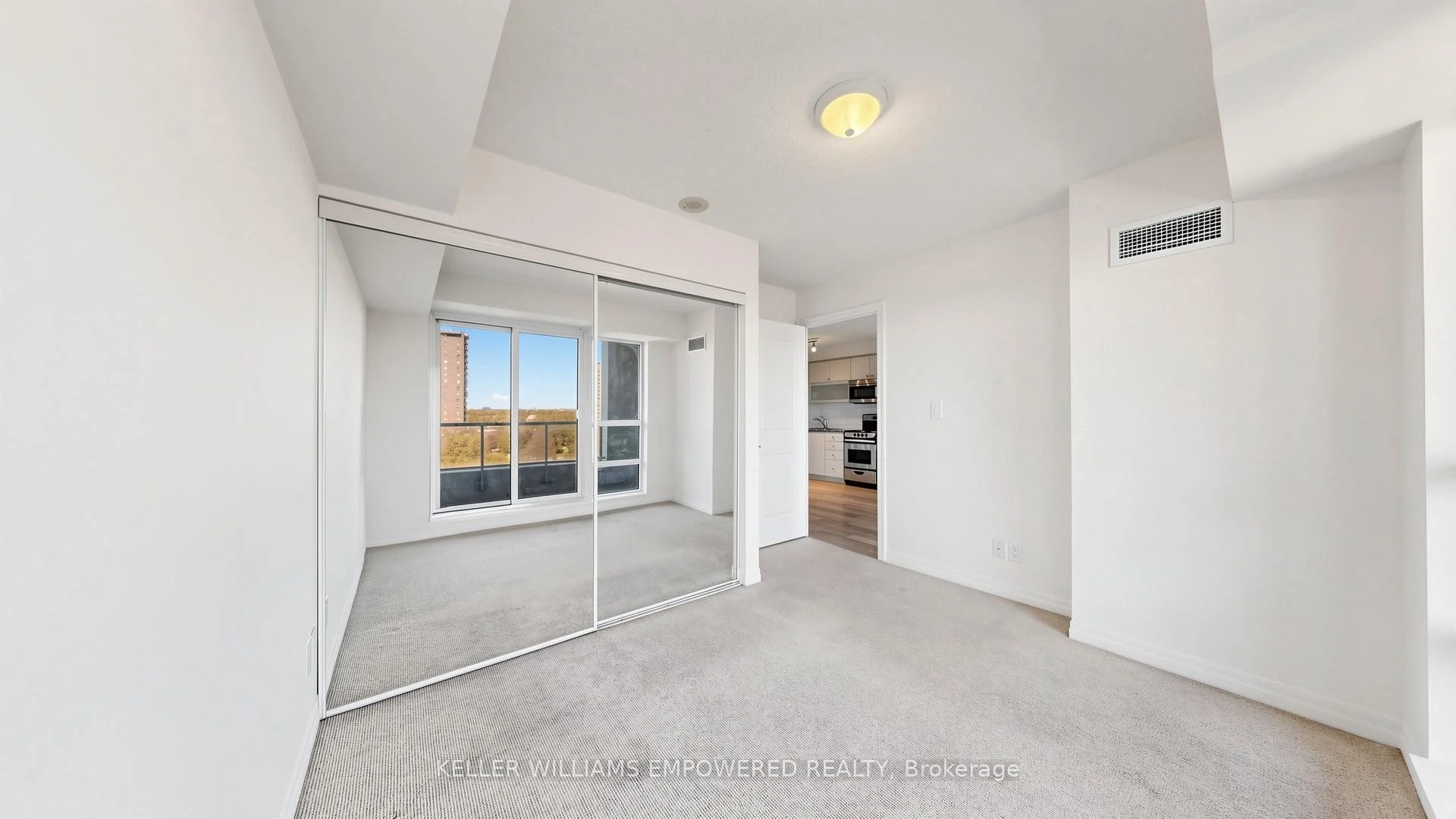 Photo 20 of Unit 807, 2015 Sheppard Avenue E, North York, Henry Farm — HOMEH