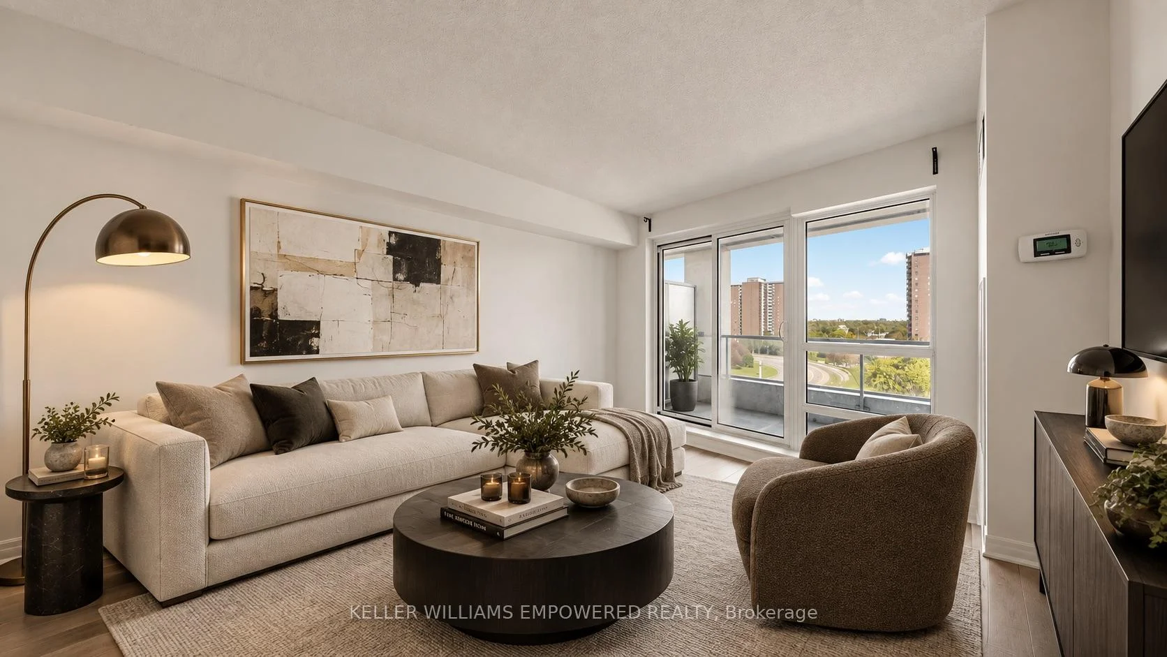 Photo 3 of Unit 807, 2015 Sheppard Avenue E, North York, Henry Farm — HOMEH