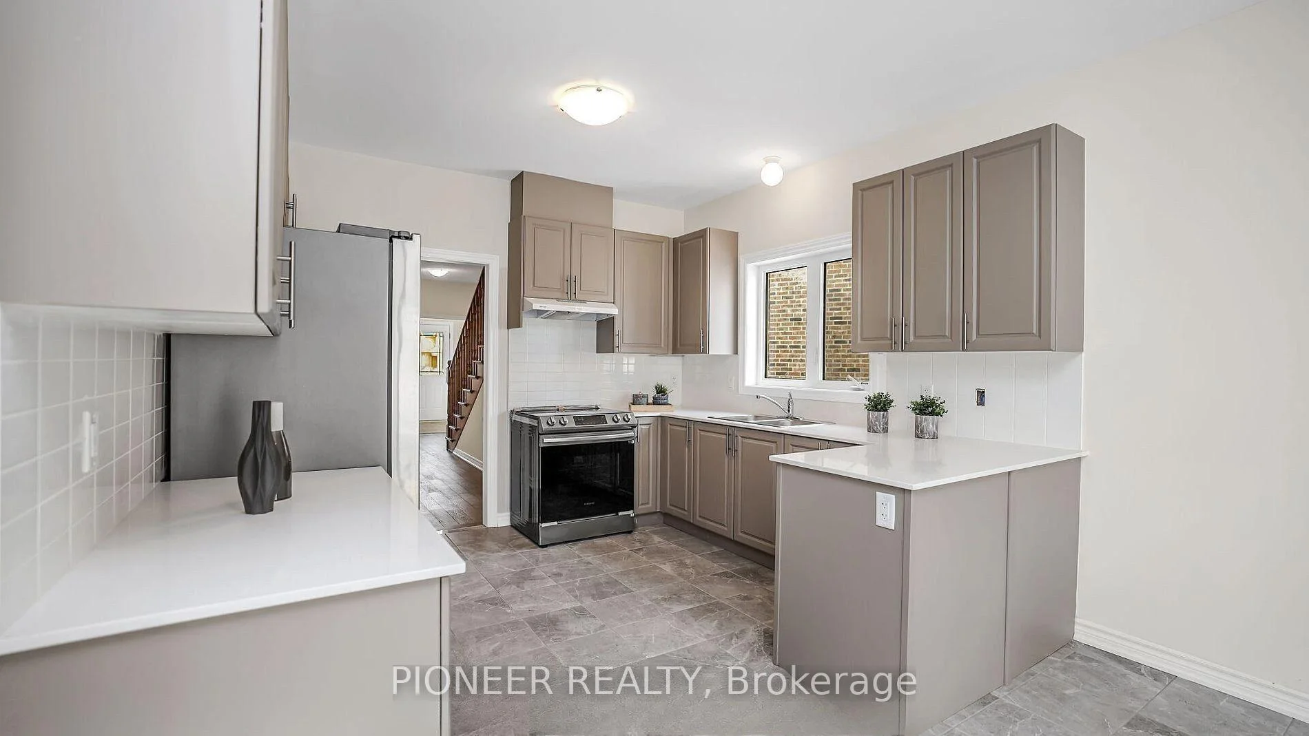 Photo 27 of 112 Palace Street, Thorold, Thorold Downtown — HOMEH