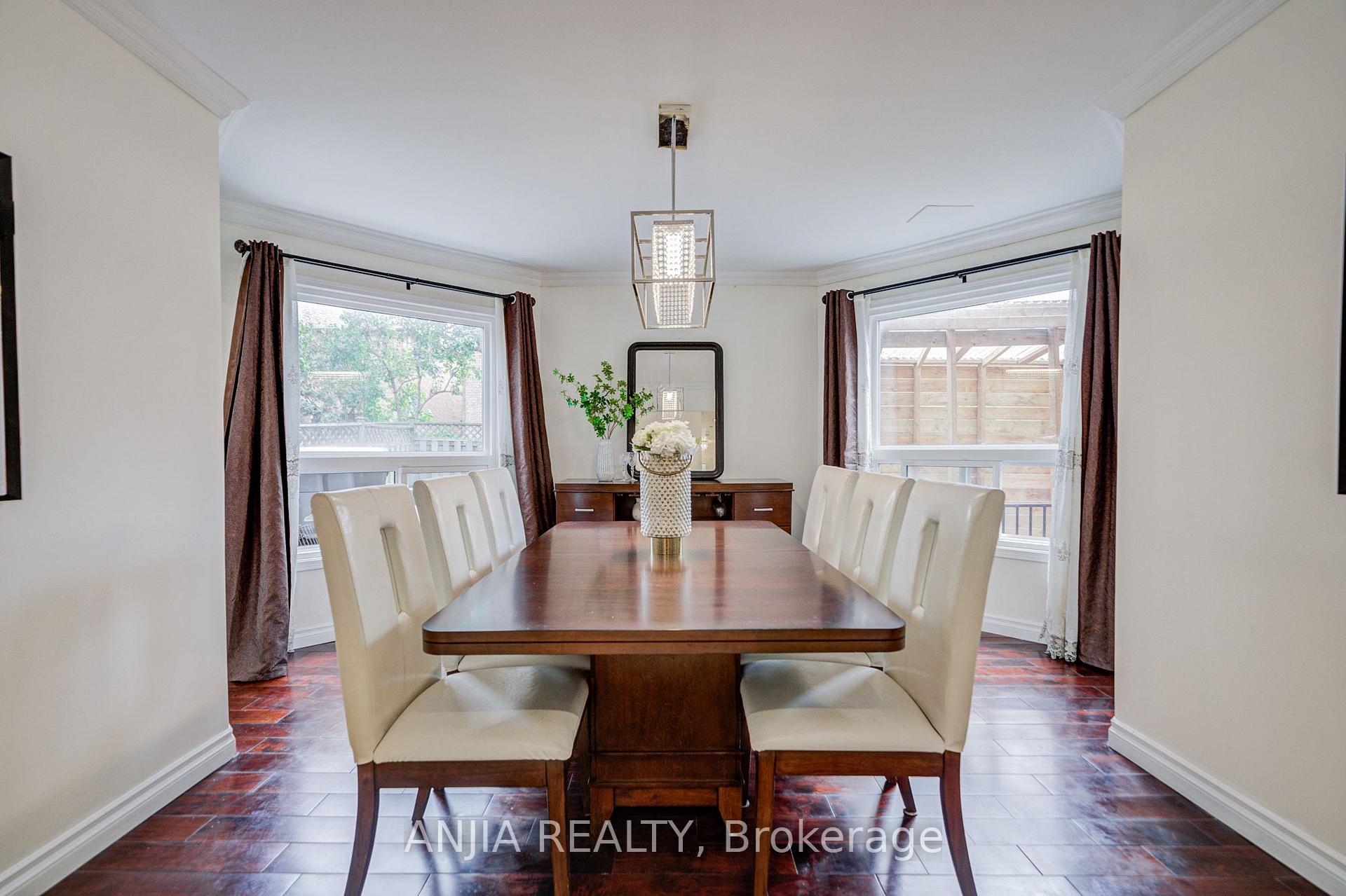 Photo 14 of 39 Millcroft Way, Vaughan, Brownridge — HOMEH