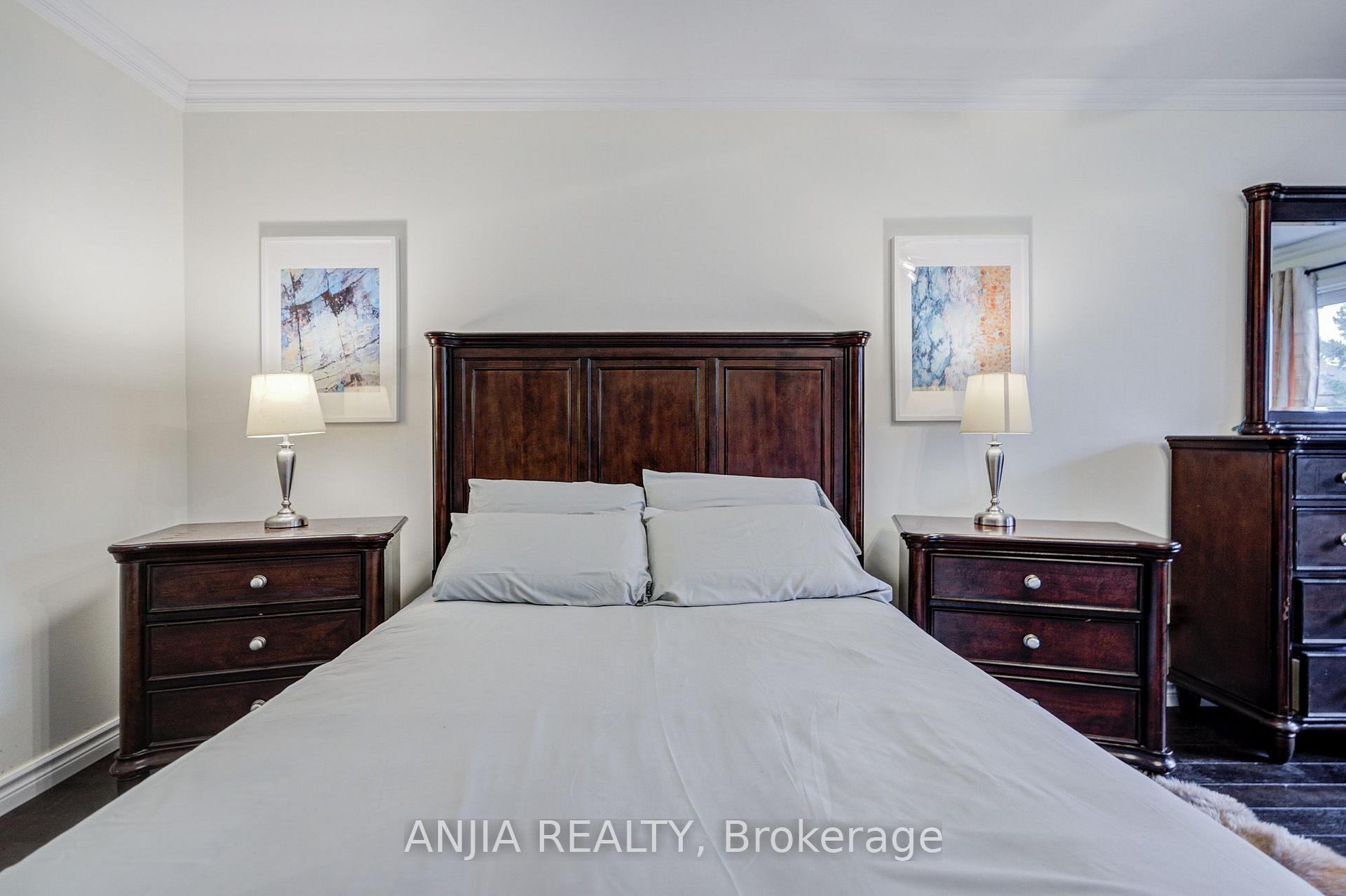 Photo 29 of 39 Millcroft Way, Vaughan, Brownridge — HOMEH