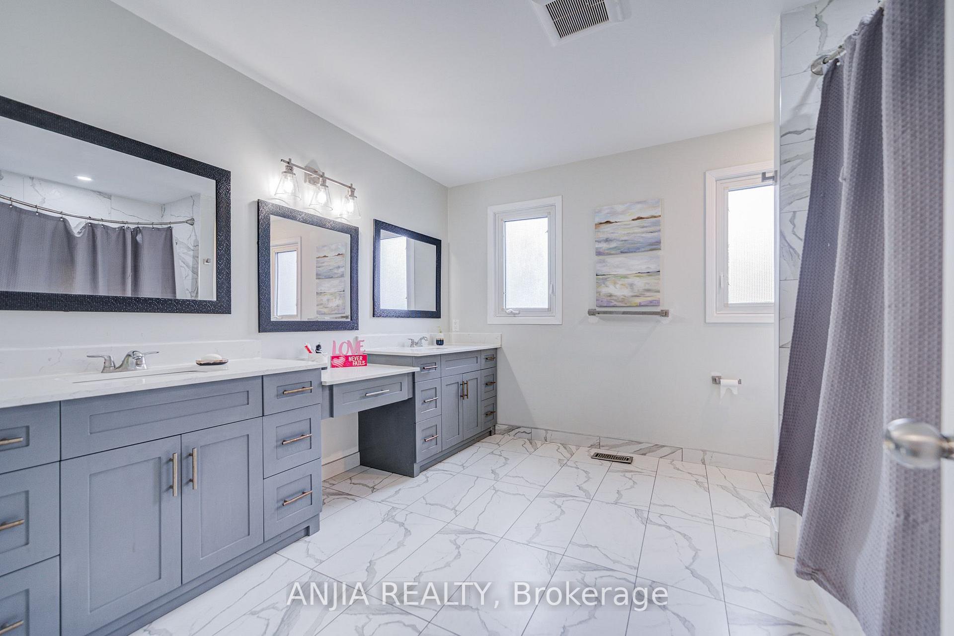 Photo 40 of 39 Millcroft Way, Vaughan, Brownridge — HOMEH