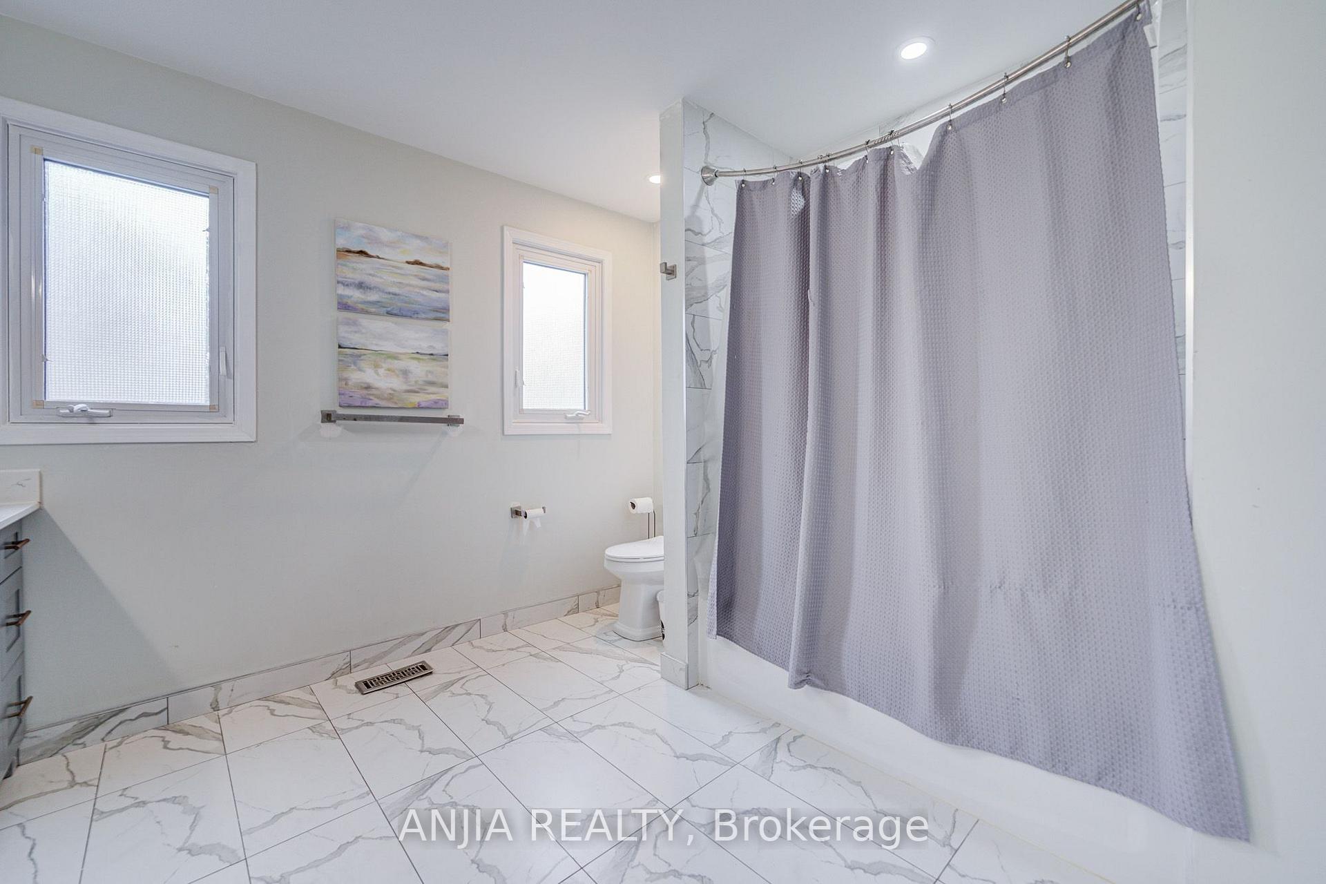 Photo 41 of 39 Millcroft Way, Vaughan, Brownridge — HOMEH