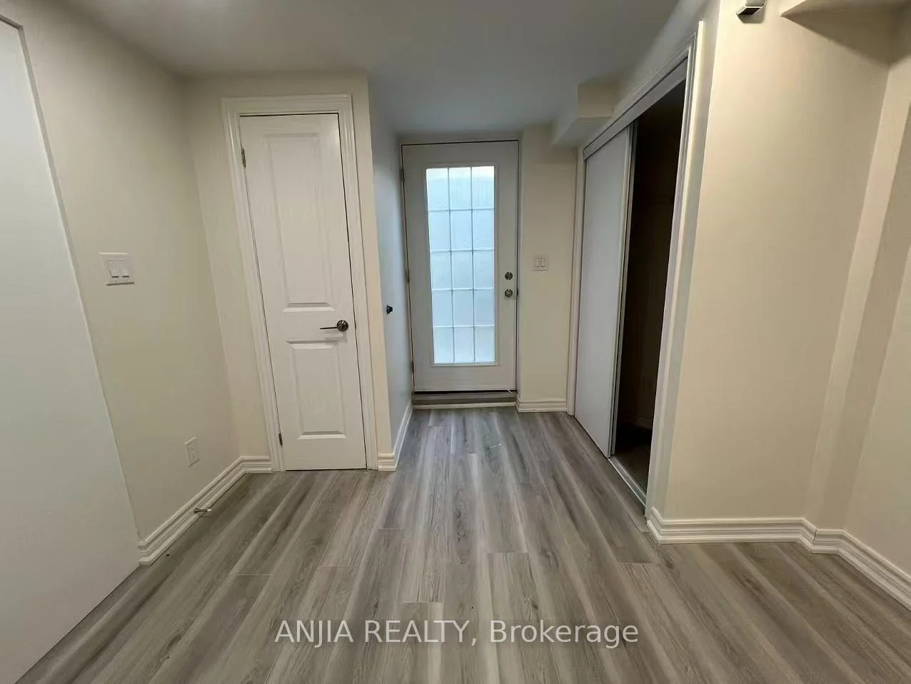 Photo 56 of 39 Millcroft Way, Vaughan, Brownridge — HOMEH