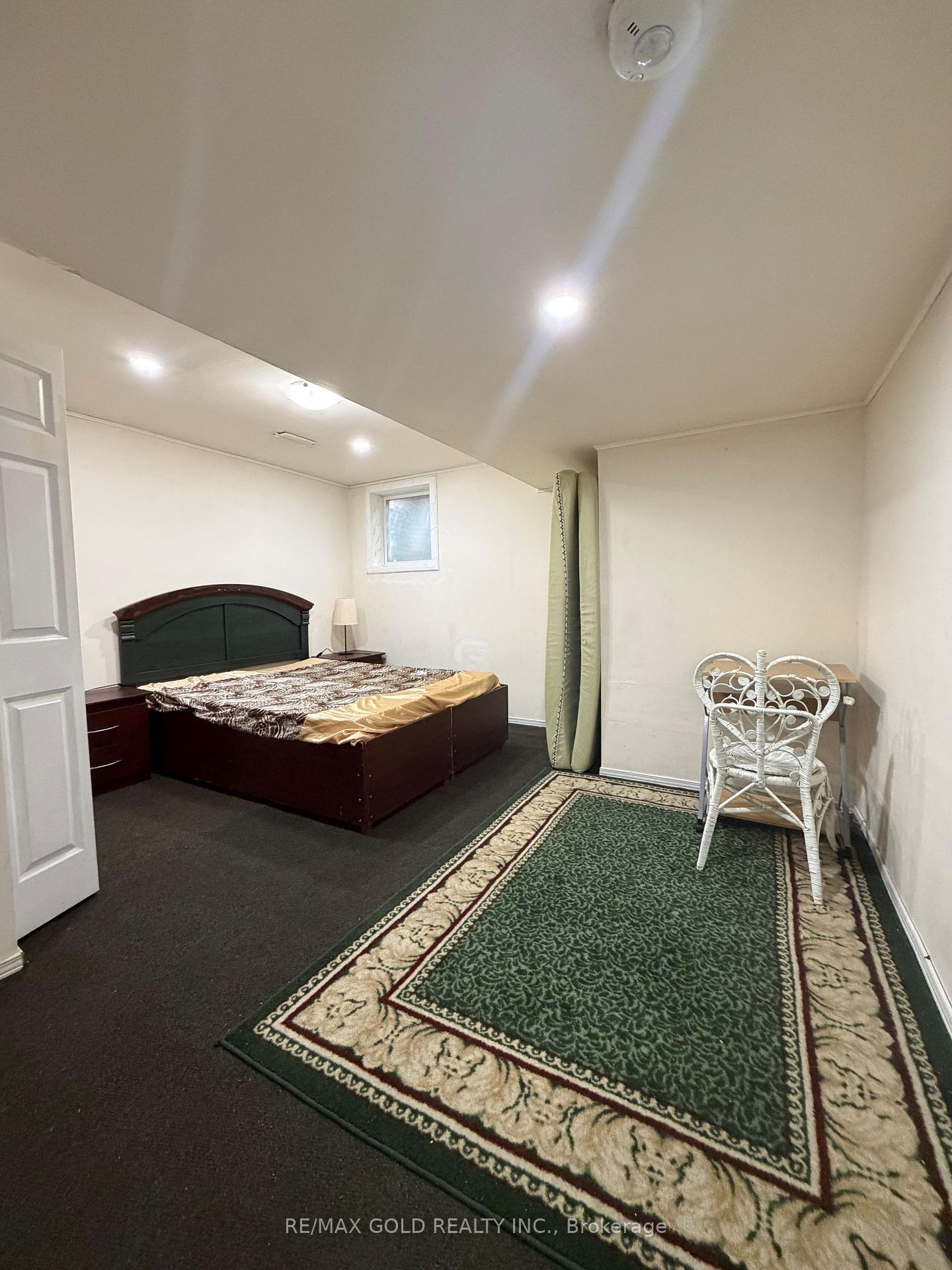 Photo 13 of Unit Basement, 38 Carter Drive, Brampton, Brampton North — HOMEH