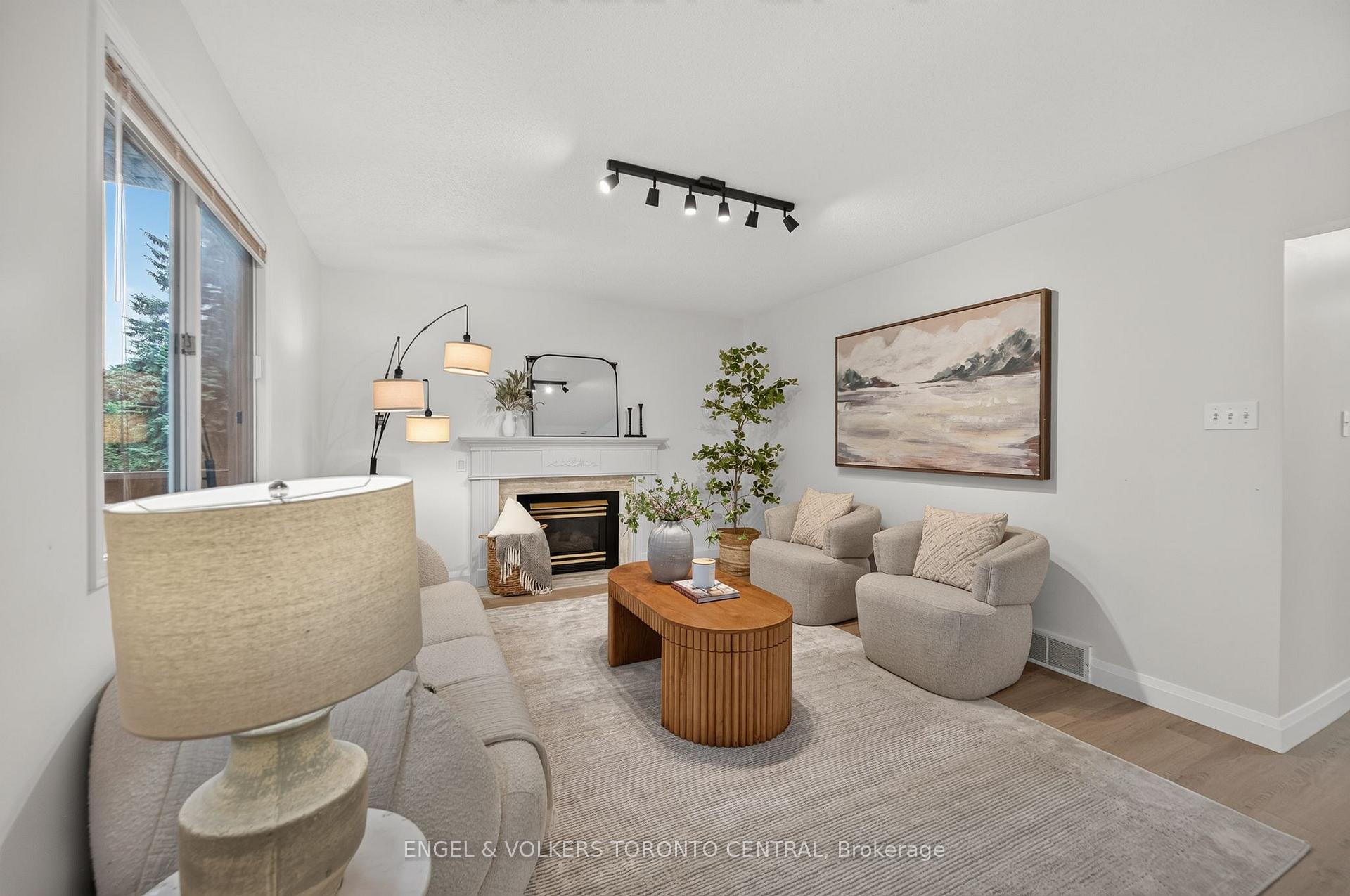 Photo 11 of 177 Mayfield Avenue, Waterloo, Lincoln Heights — HOMEH
