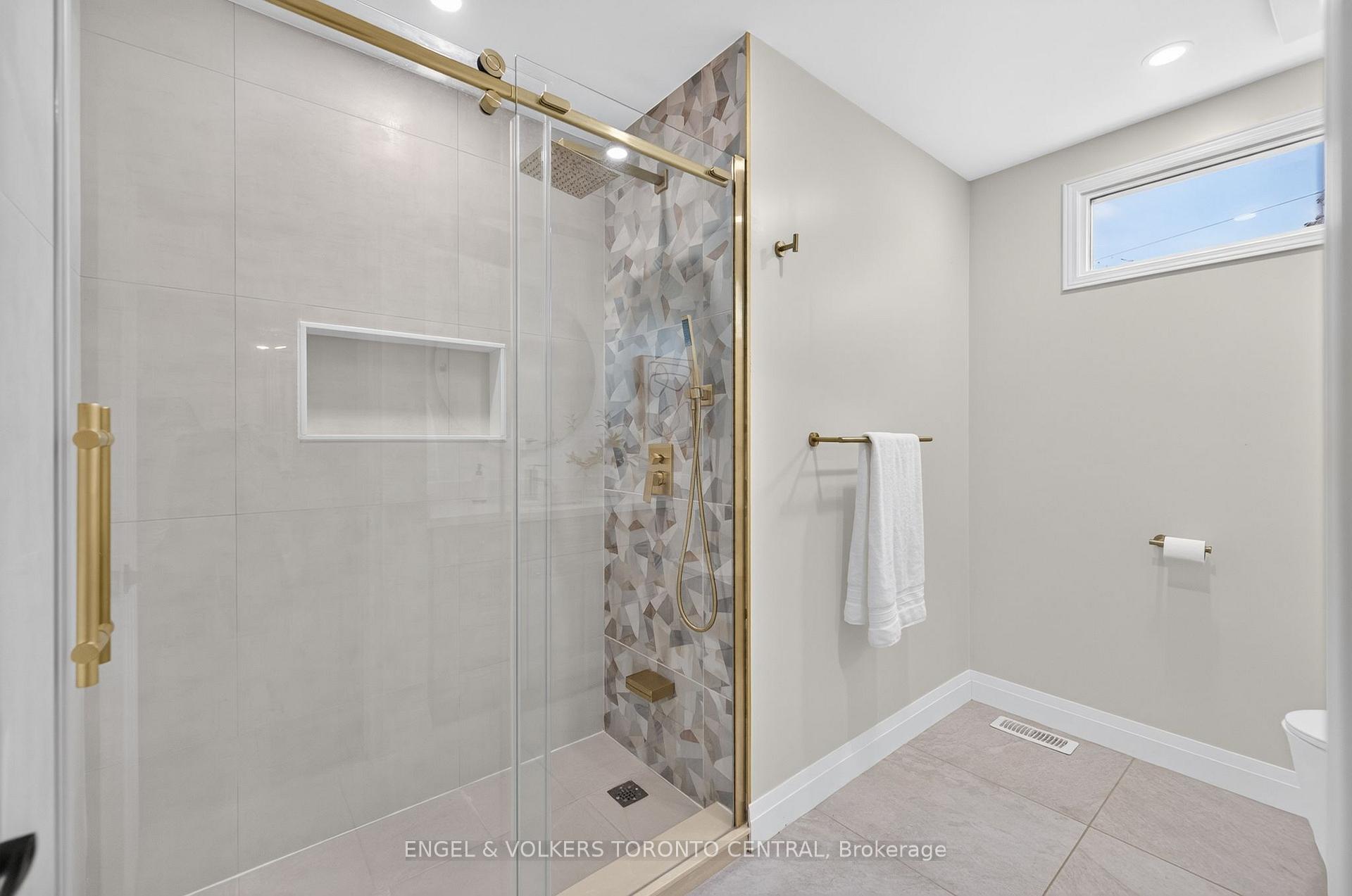 Photo 29 of 177 Mayfield Avenue, Waterloo, Lincoln Heights — HOMEH
