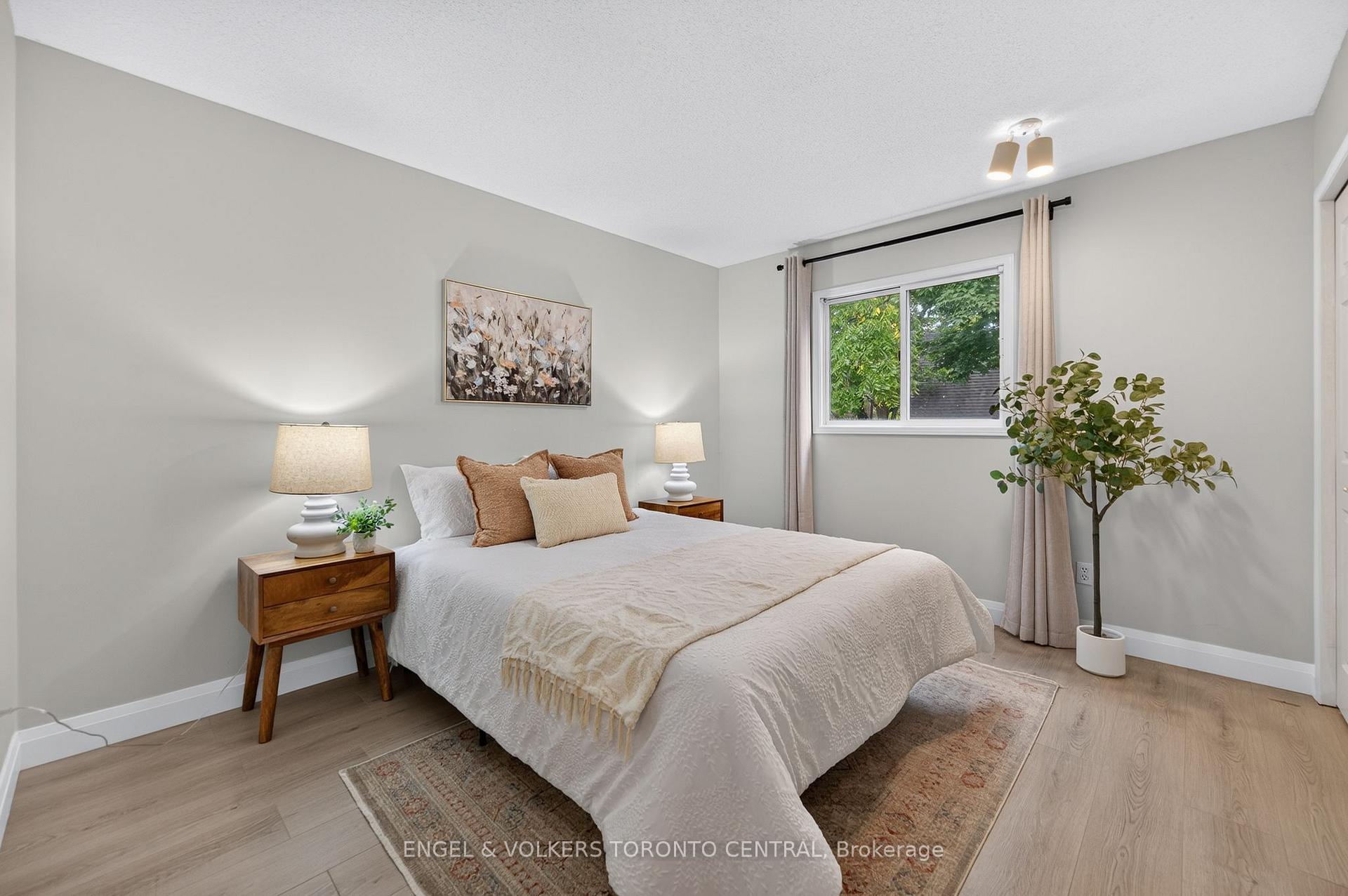 Photo 32 of 177 Mayfield Avenue, Waterloo, Lincoln Heights — HOMEH