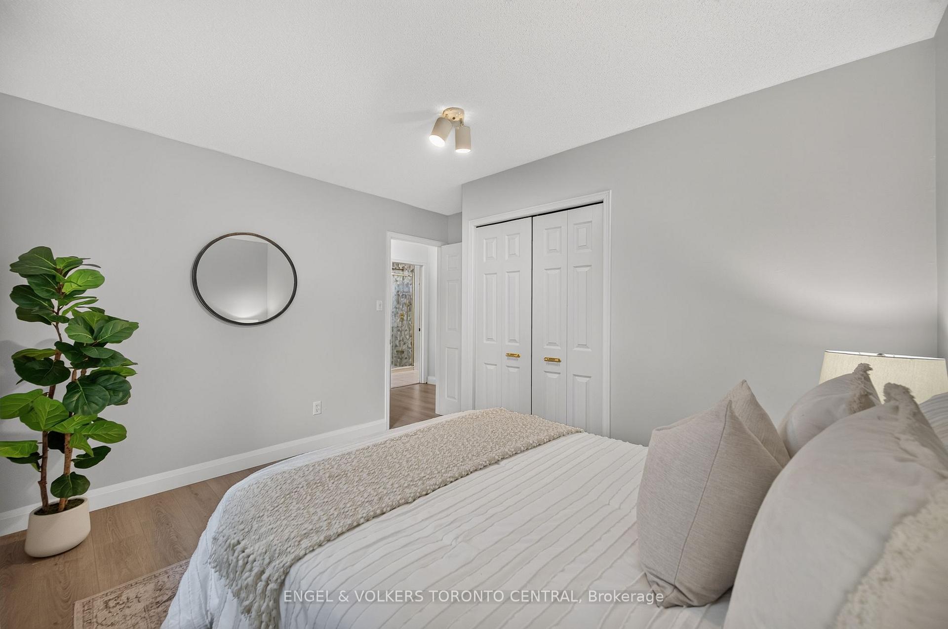 Photo 34 of 177 Mayfield Avenue, Waterloo, Lincoln Heights — HOMEH