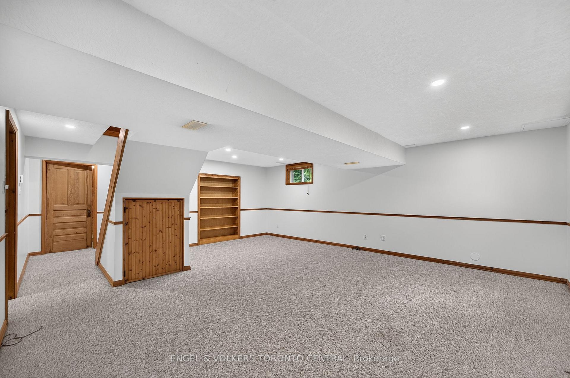 Photo 36 of 177 Mayfield Avenue, Waterloo, Lincoln Heights — HOMEH