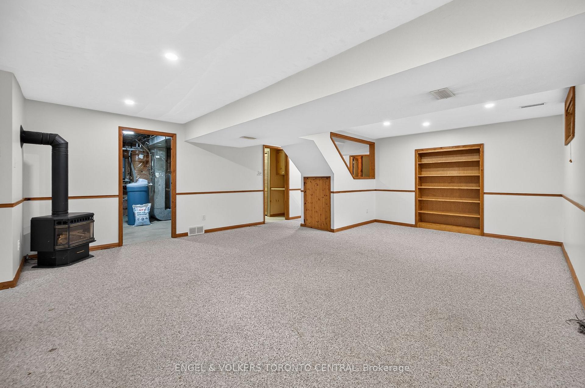 Photo 37 of 177 Mayfield Avenue, Waterloo, Lincoln Heights — HOMEH