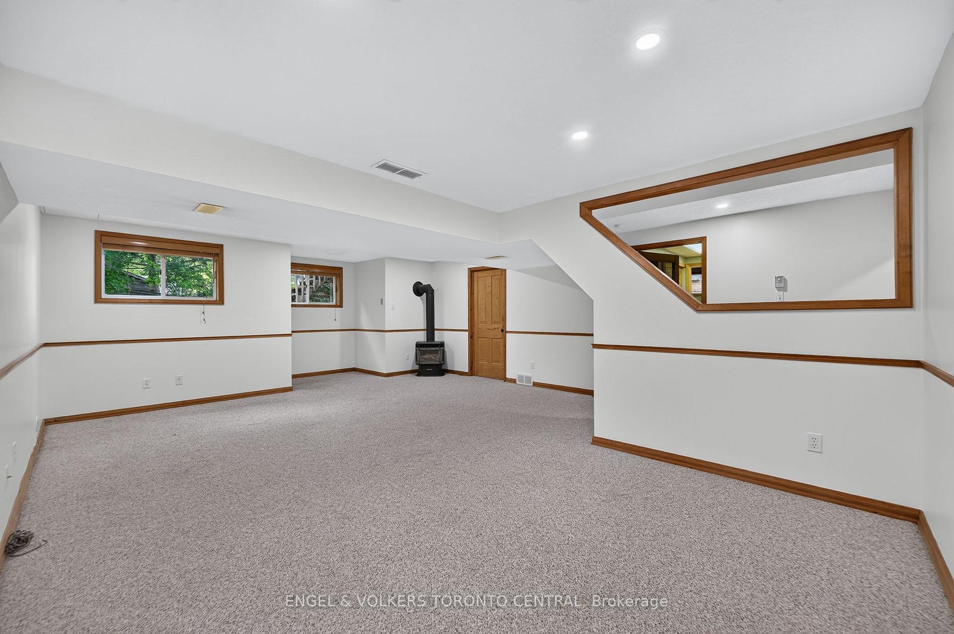 Photo 38 of 177 Mayfield Avenue, Waterloo, Lincoln Heights — HOMEH
