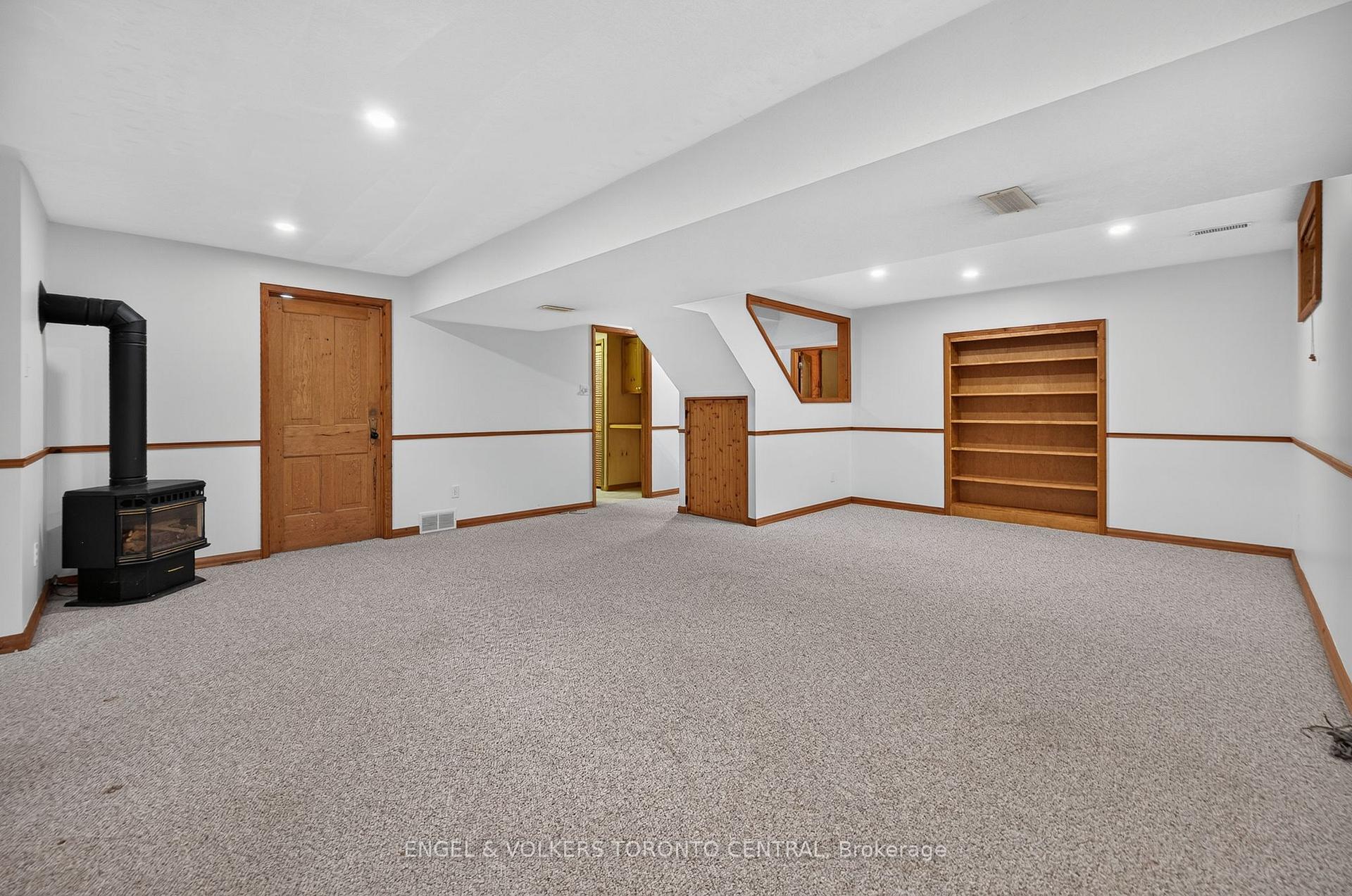 Photo 39 of 177 Mayfield Avenue, Waterloo, Lincoln Heights — HOMEH