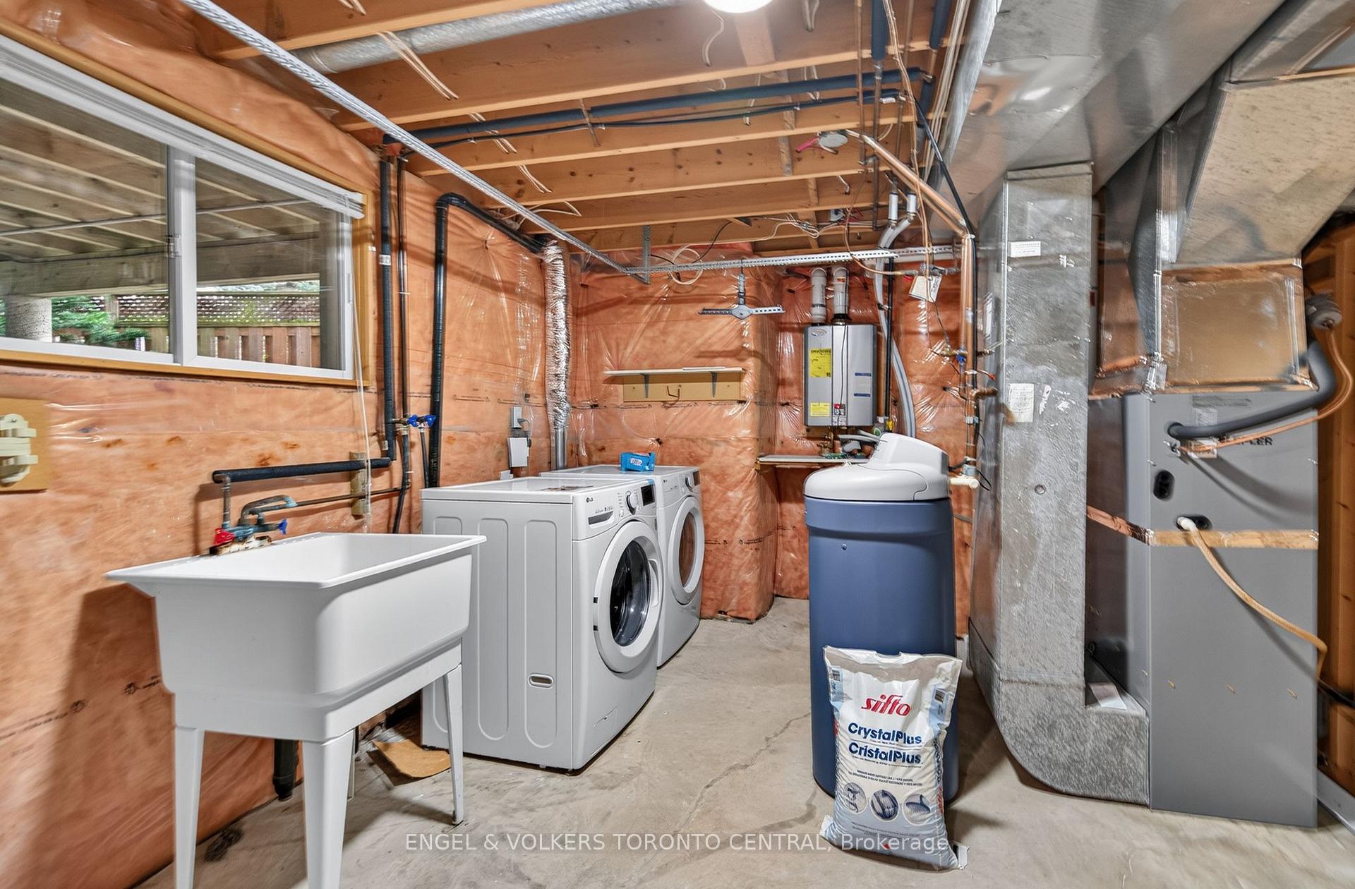 Photo 42 of 177 Mayfield Avenue, Waterloo, Lincoln Heights — HOMEH