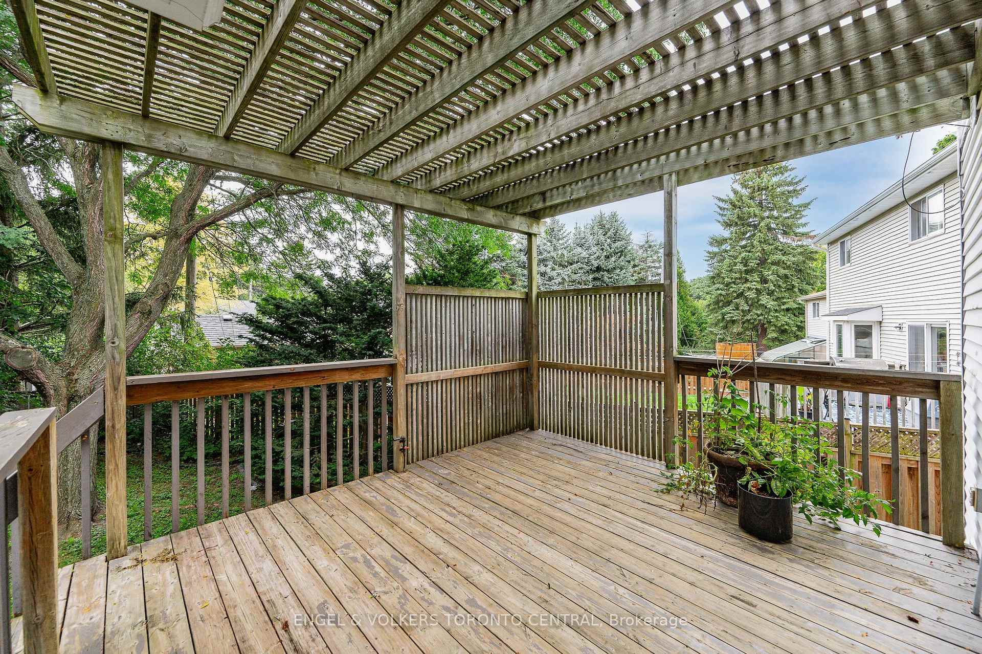 Photo 45 of 177 Mayfield Avenue, Waterloo, Lincoln Heights — HOMEH